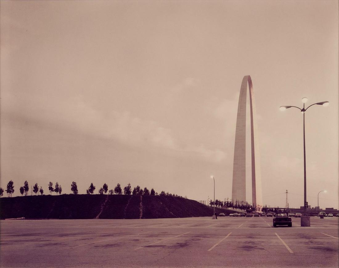 JOEL MEYEROWITZ (AMERICAN, B. 1938): Joel MeyerowitzAmerican, B. 1938St. Louis and the ArchPhotographTitle, initials, dated 1977, copyright 1982, and edition B/J on verso along with US Bank Visual Arts Department identification sticker.