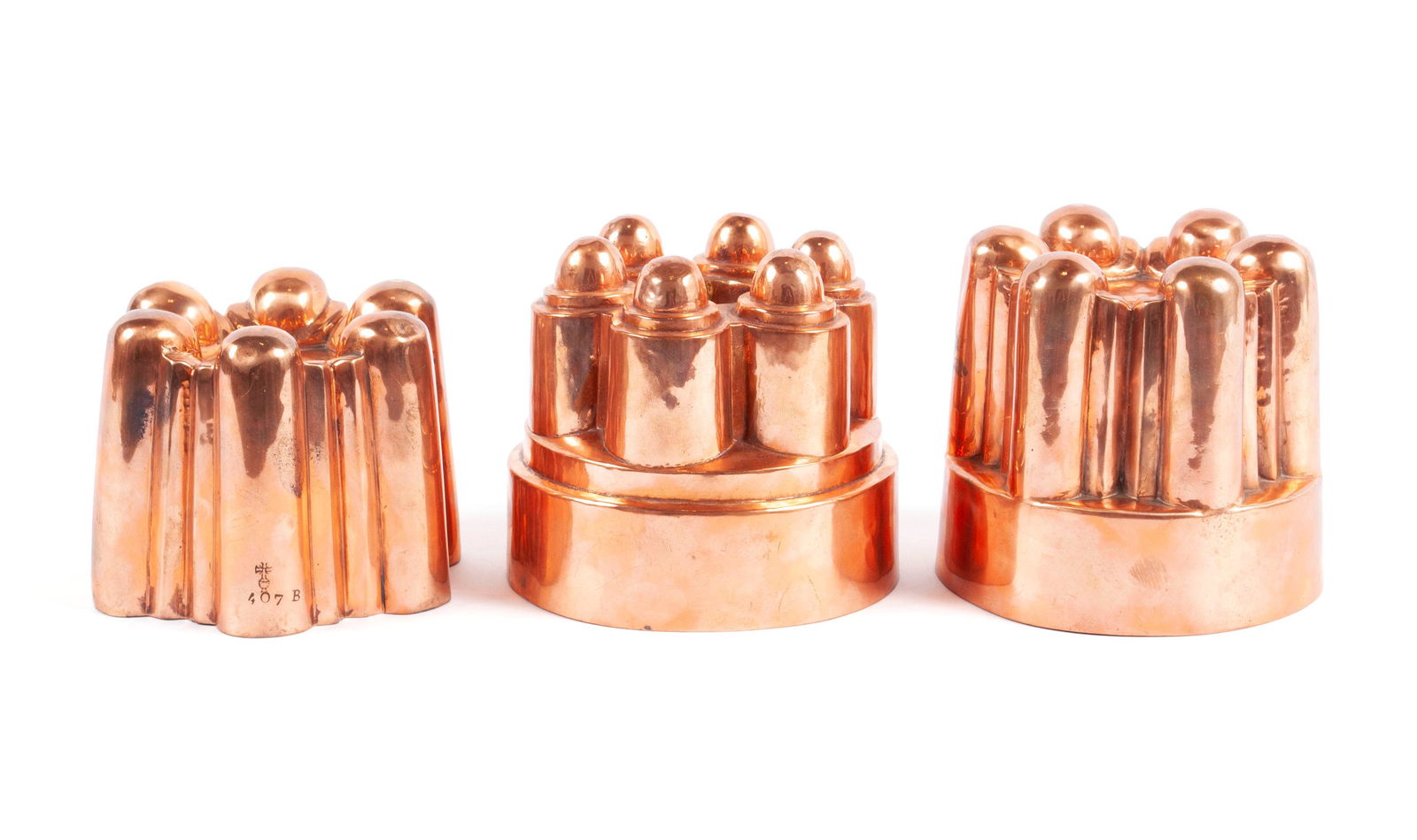 THREE COPPER FOOD MOLDS (1 of 5)