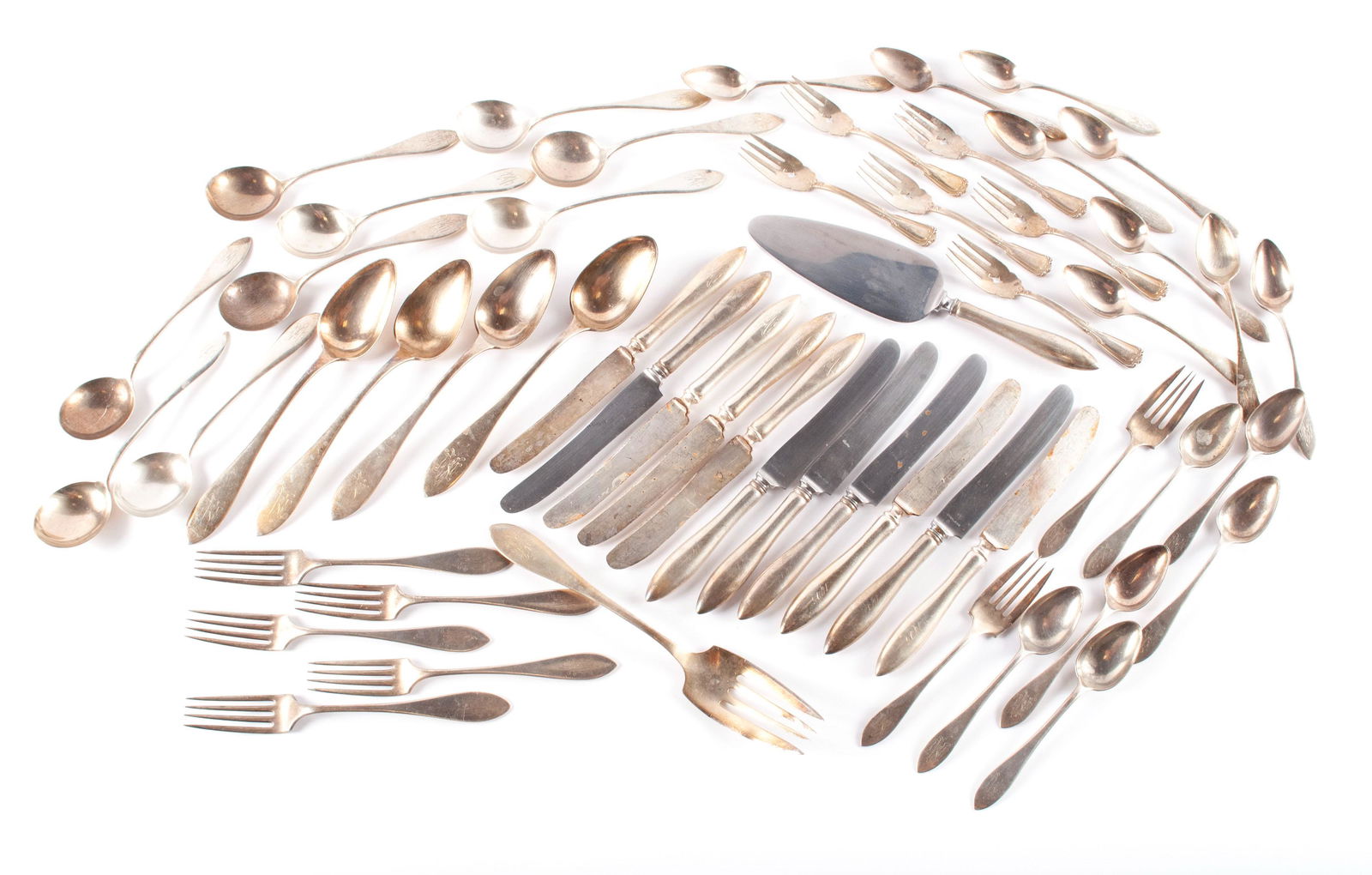 TOWLE STERLING FLATWARE SERVICE IN THE "LAFAYETTE" PATTERN (1 of 12)