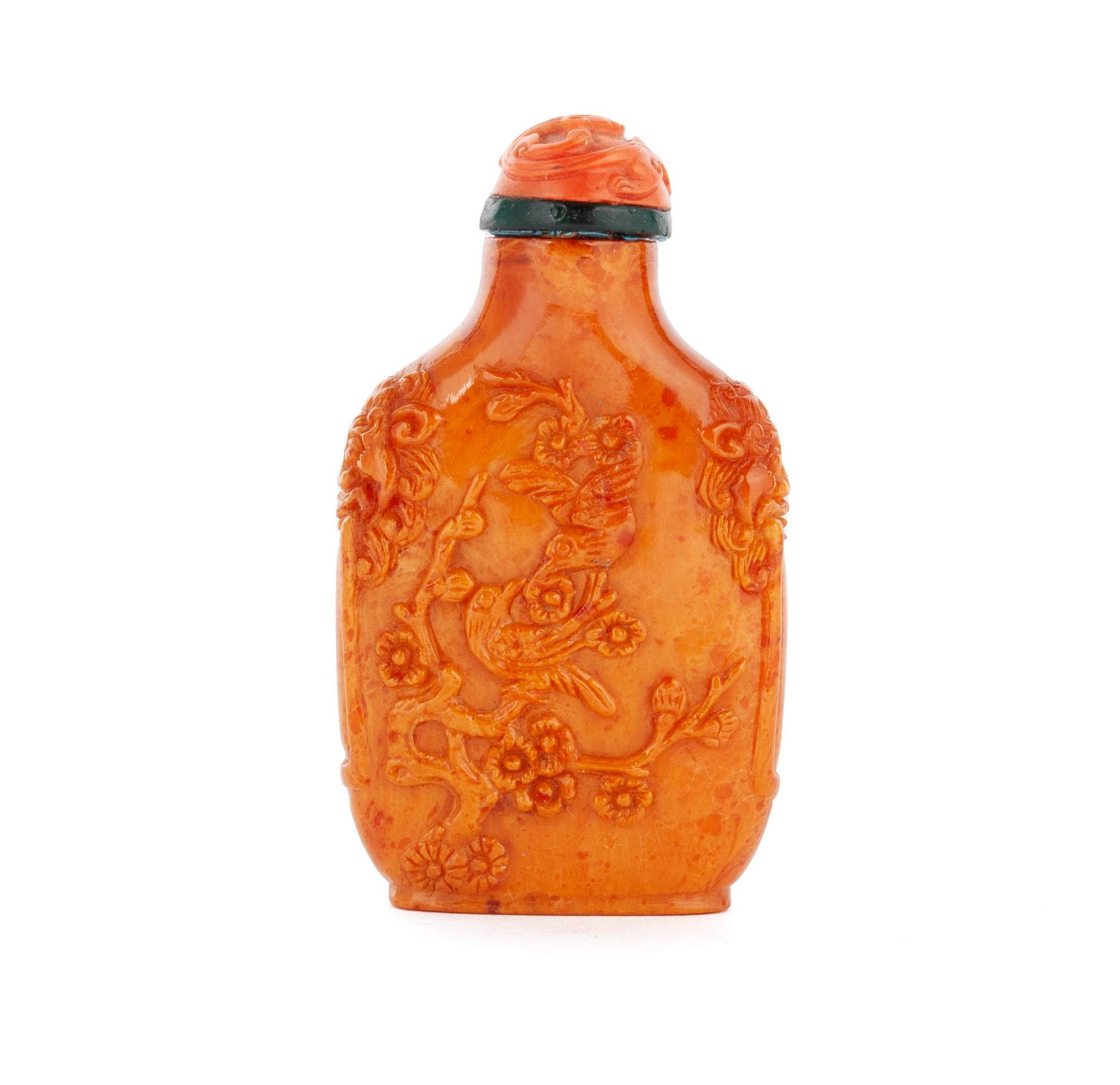 A FENGHUANG CARVED ROOT AMBER SNUFF BOTTLE (1 of 7)
