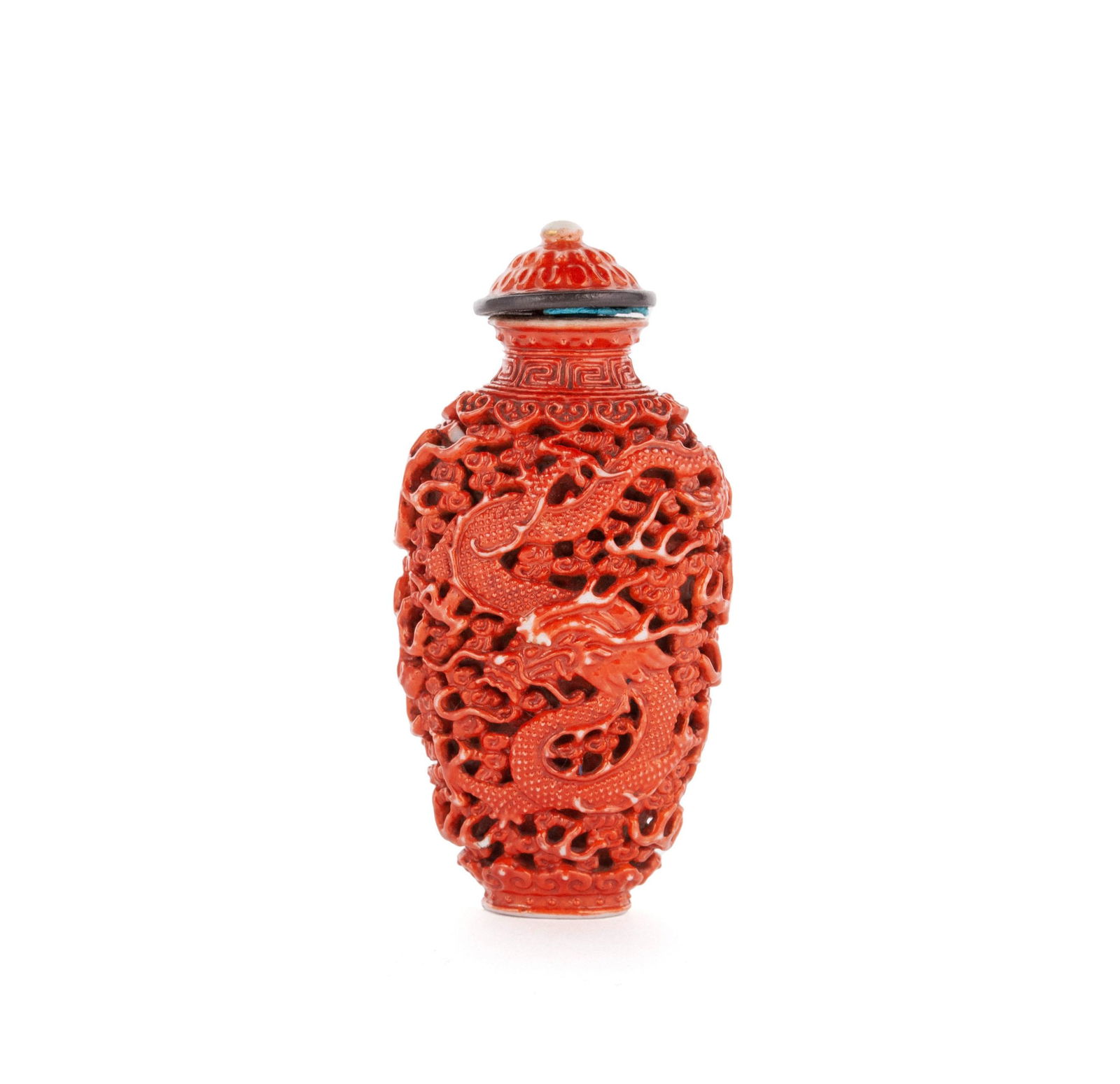 A QIANLONG IMITATION-LACQUER SNUFF BOTTLE (1 of 7)