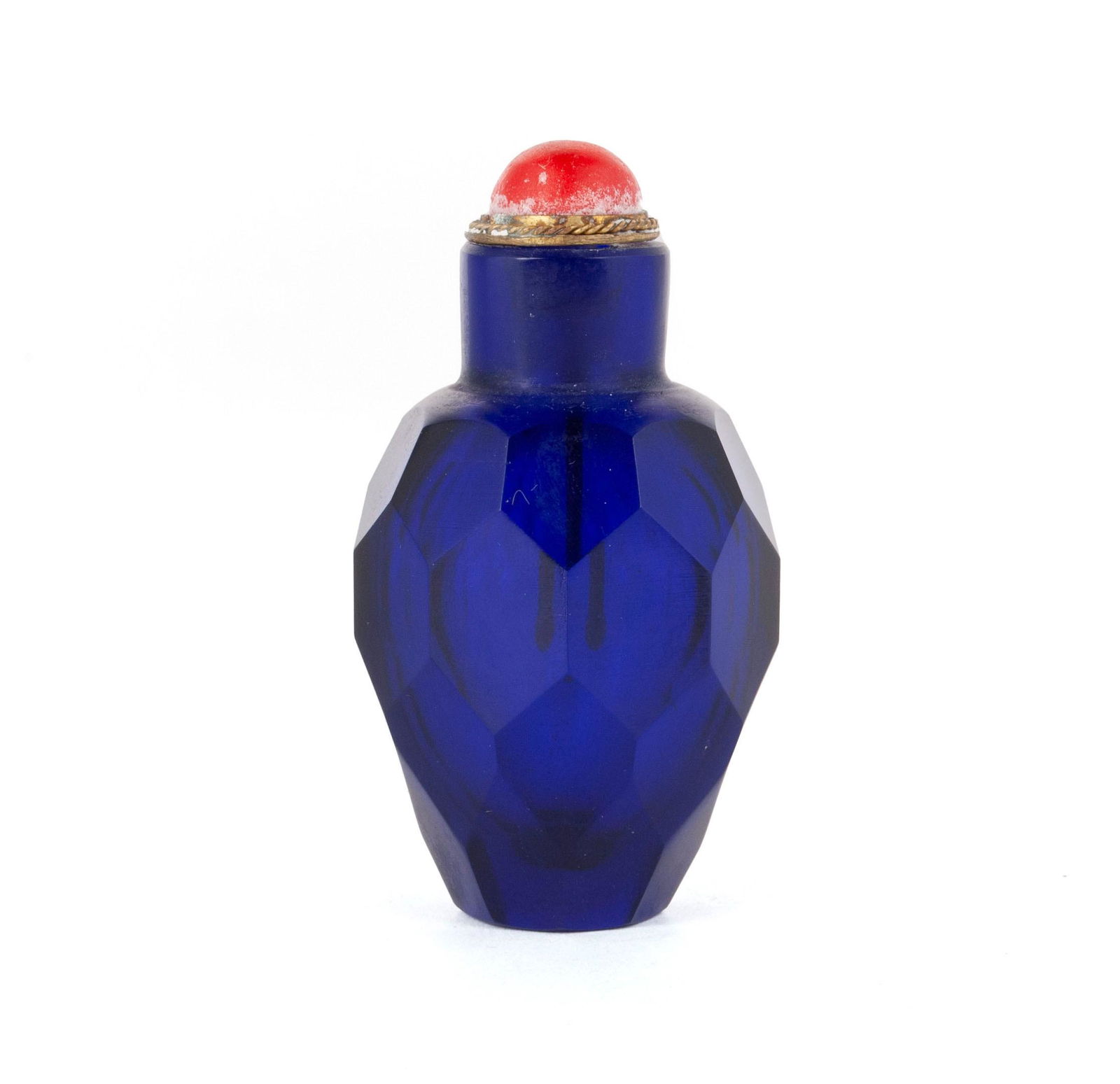 A FACETED SAPPHIRE BLUE SNUFF BOTTLE (1 of 7)