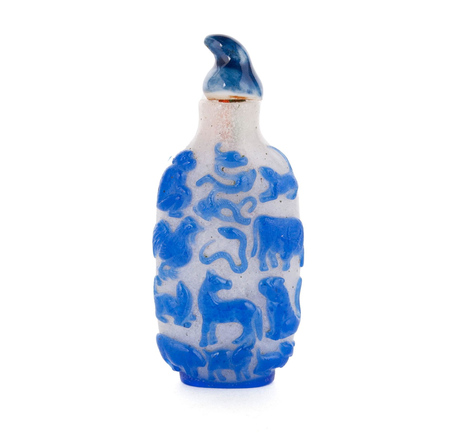 A BLUE OVERLAY ZODIAC SNOWSTORM SNUFF BOTTLE (1 of 7)