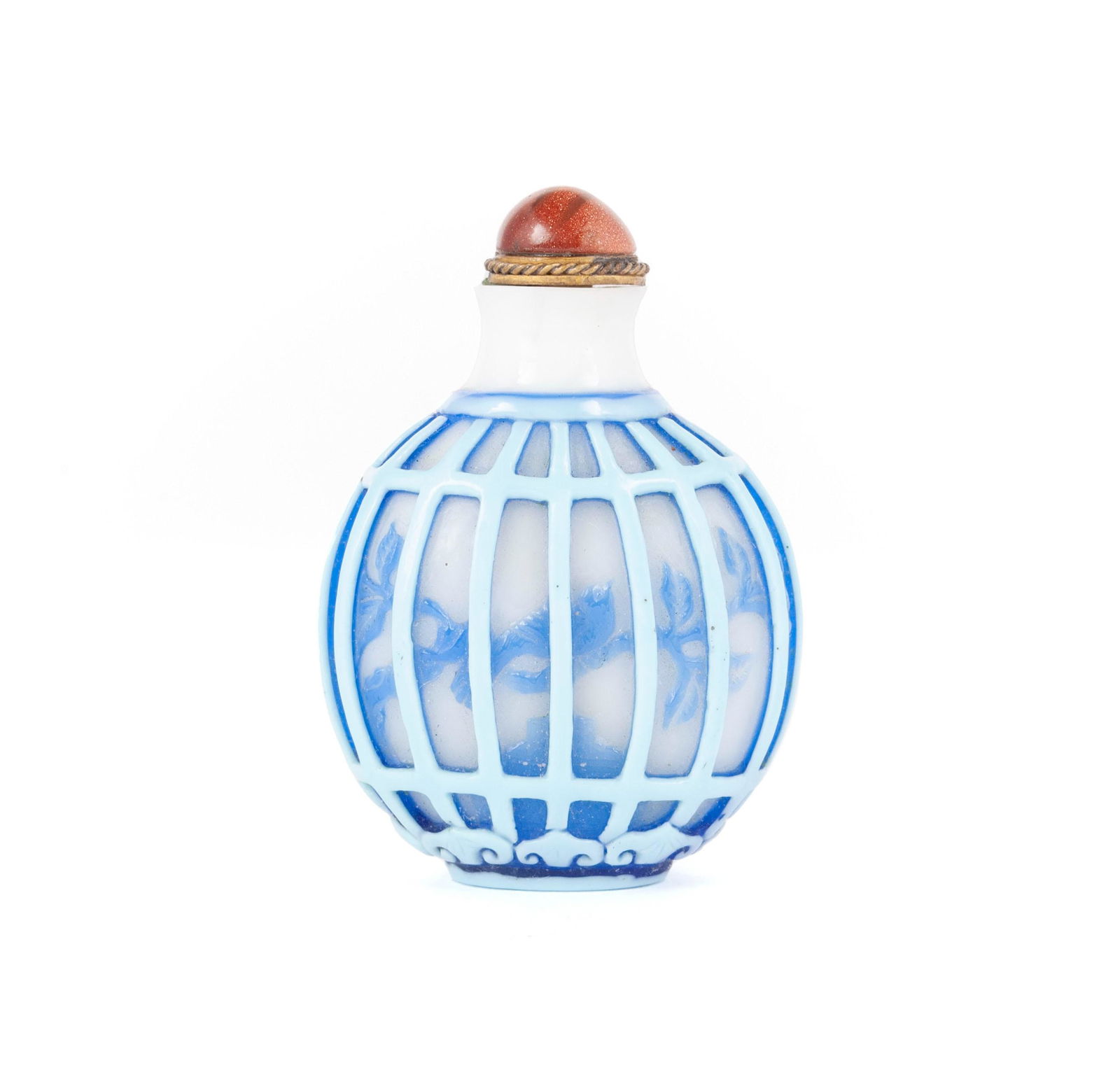 A ROBINS EGG OVERLAY BIRDCAGE SNUFF BOTTLE (1 of 7)