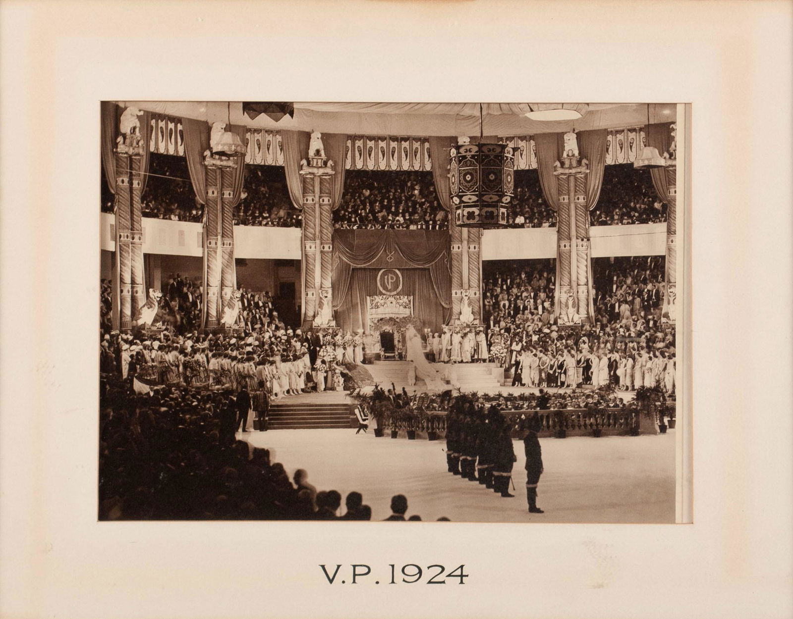 VEILED PROPHET SECRET SOCIETY 1924 BALL PHOTOGRAPH (1 of 3)