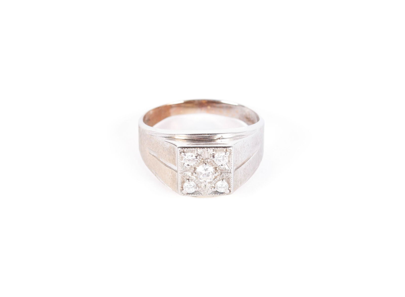 MEN'S WHITE GOLD AND DIAMOND RING (1 of 7)