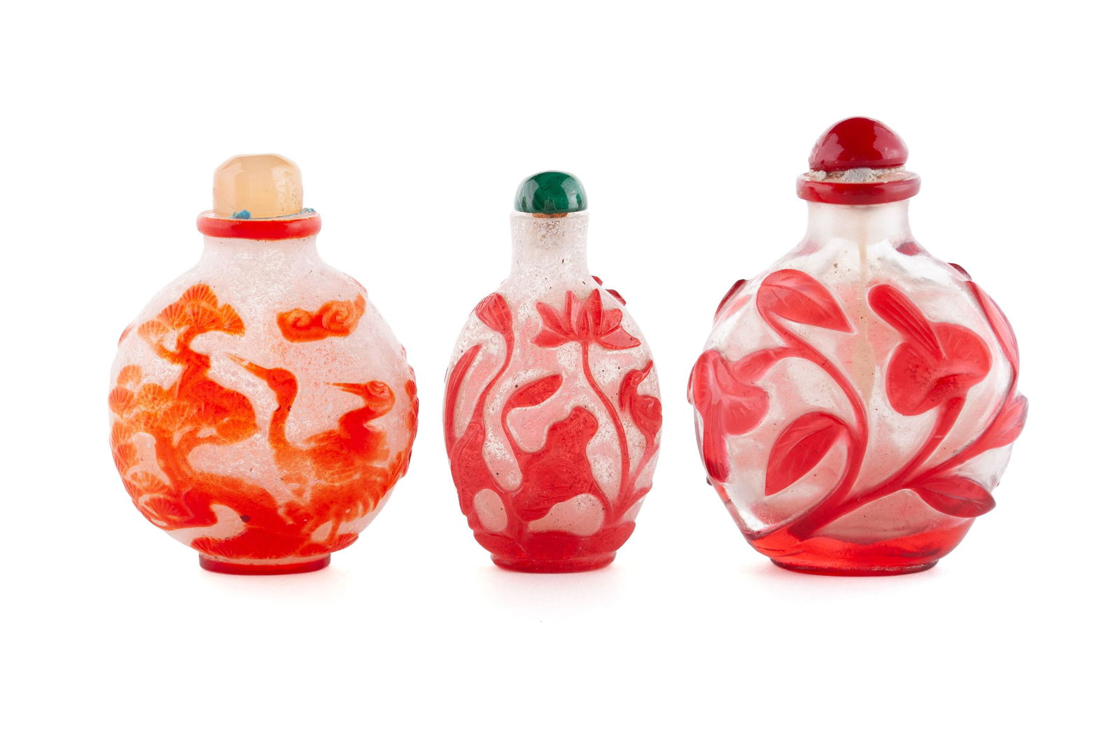 THREE RED OVERLAY SNOWSTORM GLASS SNUFF BOTTLES (1 of 6)