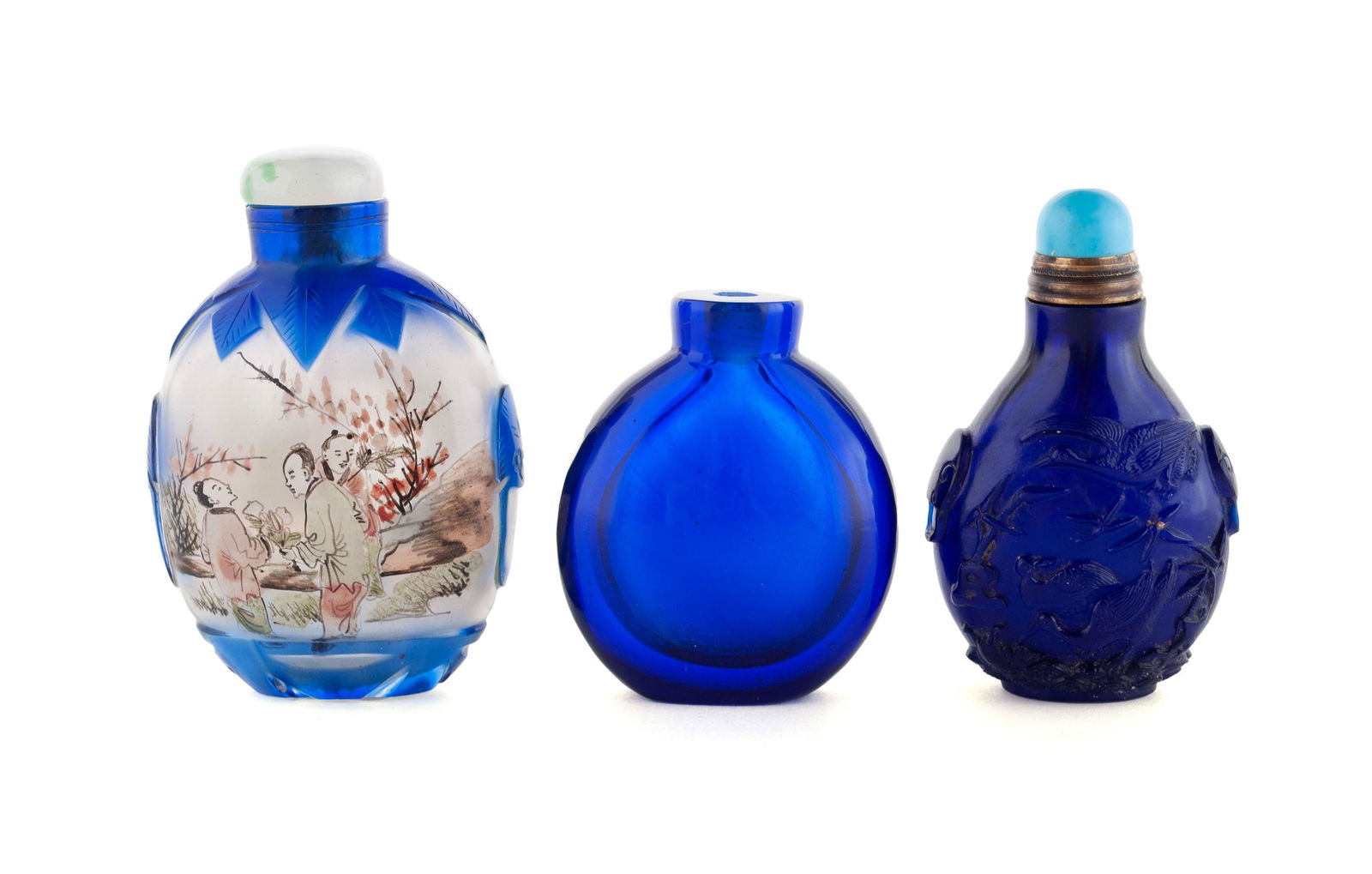 THREE SAPPHIRE AND COBALT GLASS SNUFF BOTTLES (1 of 5)