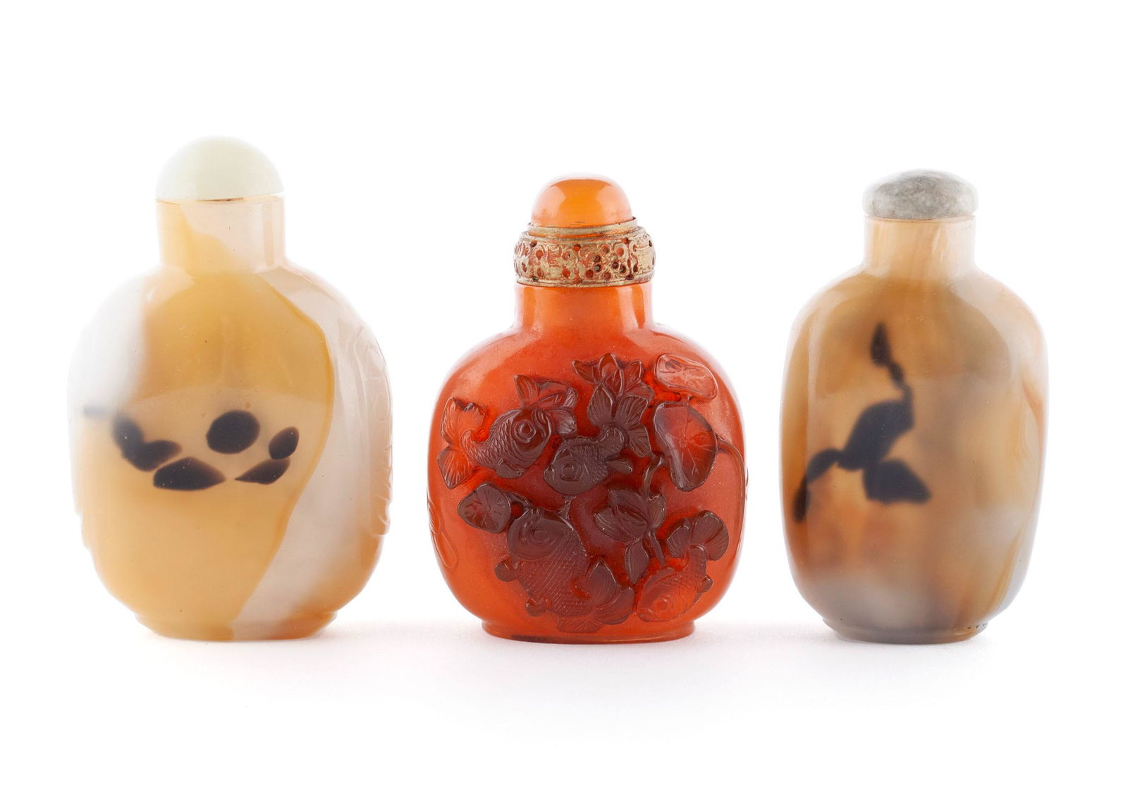 THREE IMITATION SHADOW AGATE SNUFF BOTTLES (1 of 7)