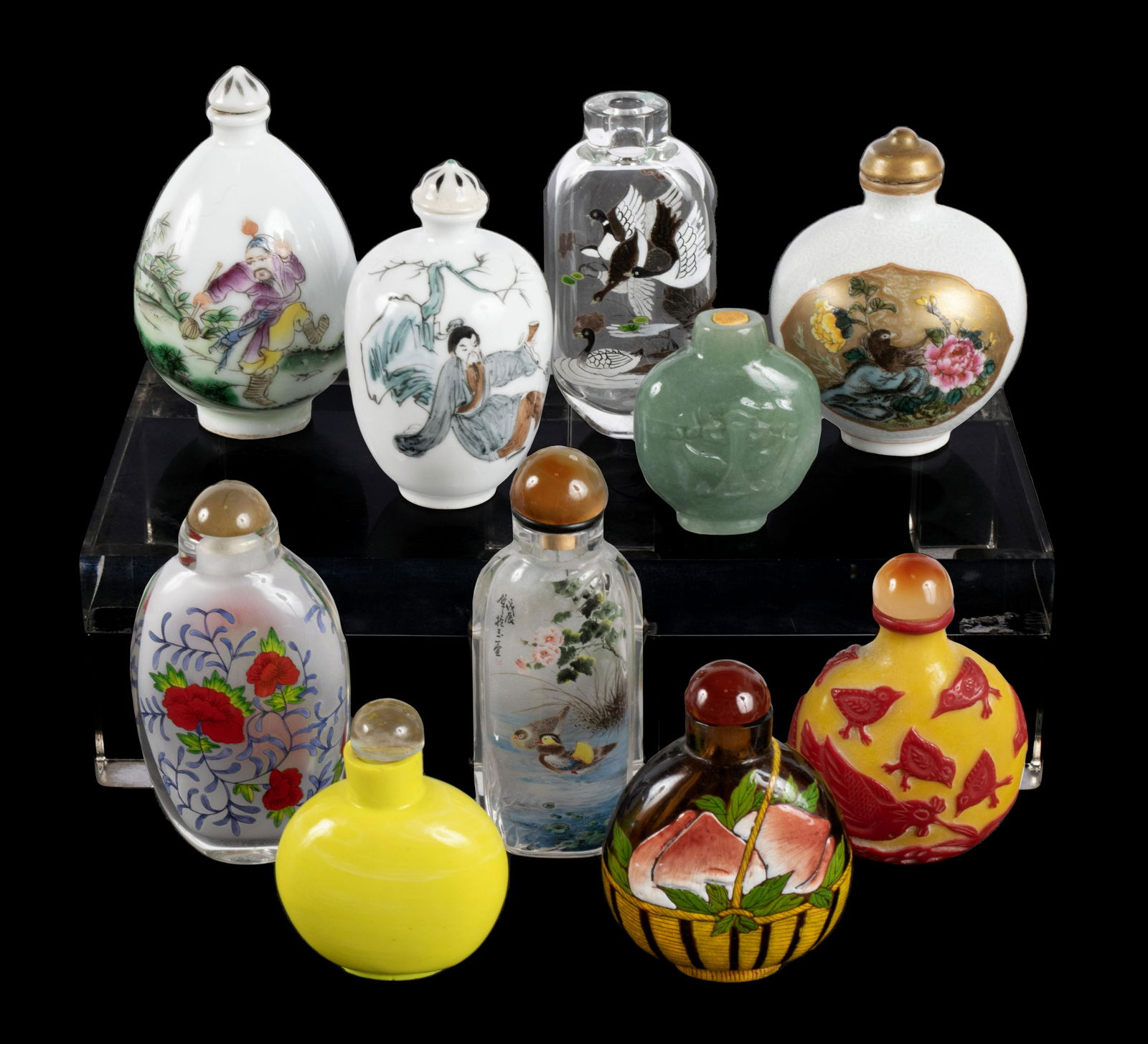 COLLECTION OF CHINESE SNUFF BOTTLES (1 of 11)