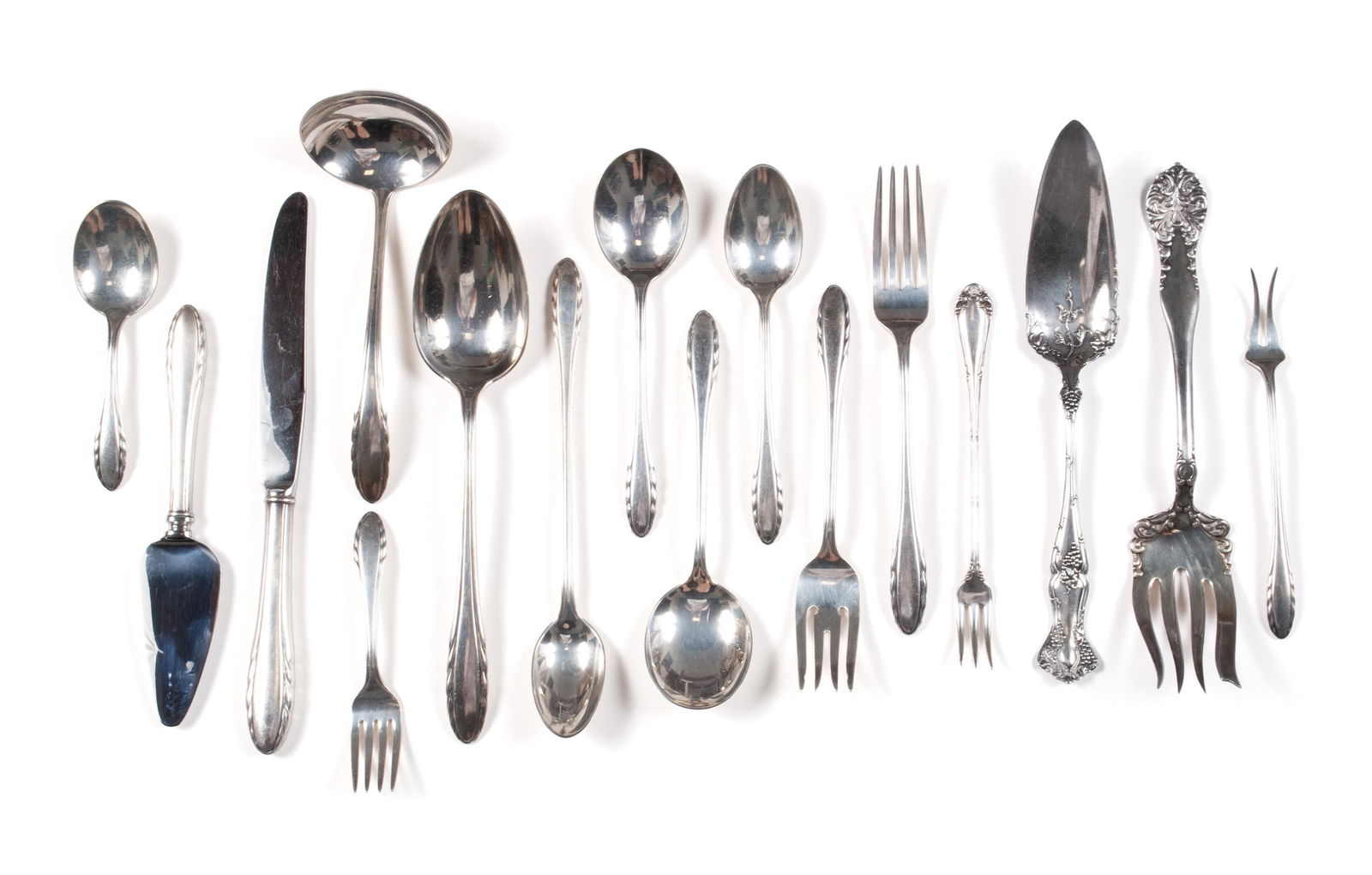 GORHAM 'LYRIC' STERLING FLATWARE SERVICE (1 of 5)