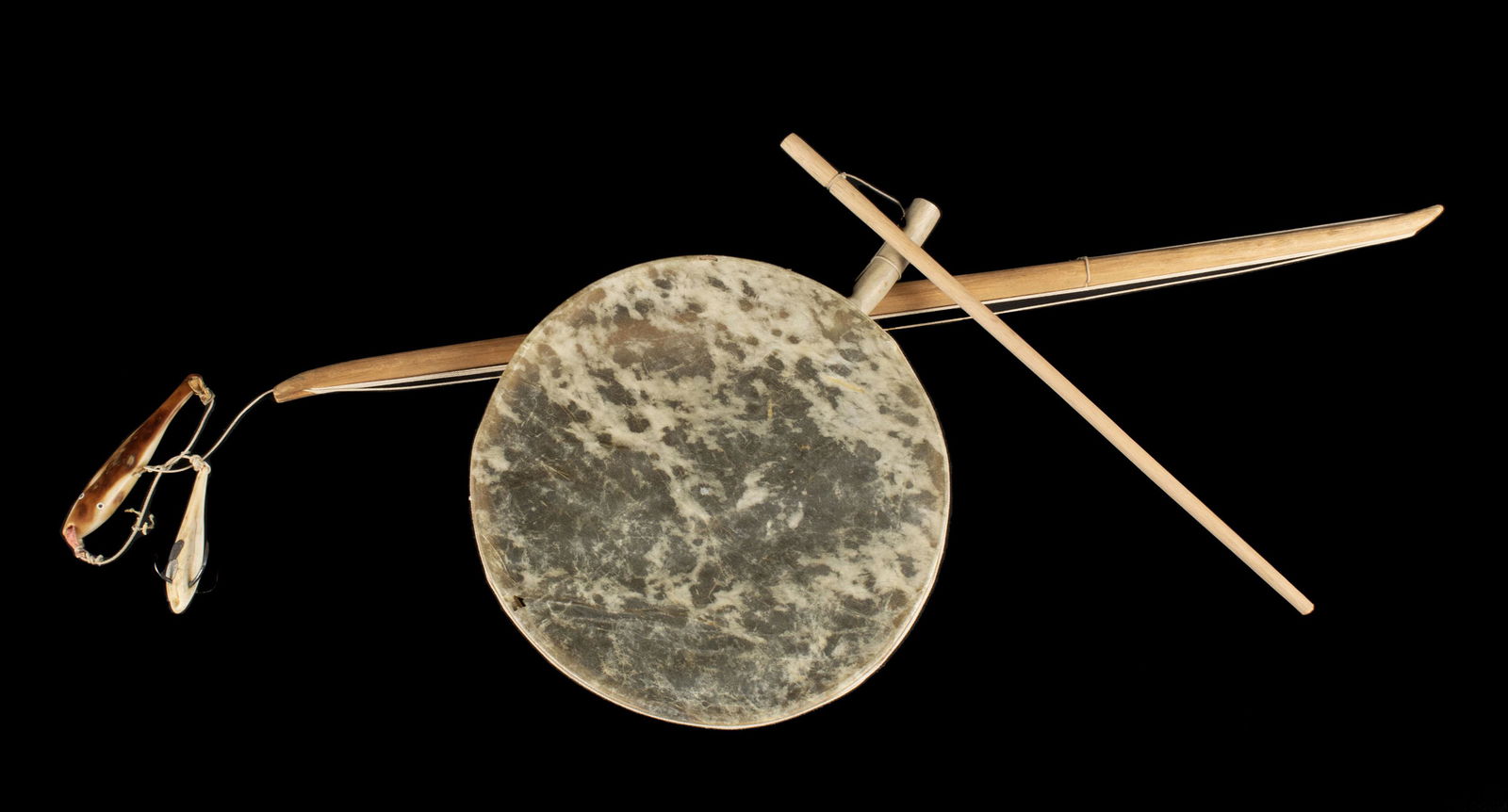 AN INUIT FISHING ROD AND DRUM (1 of 9)