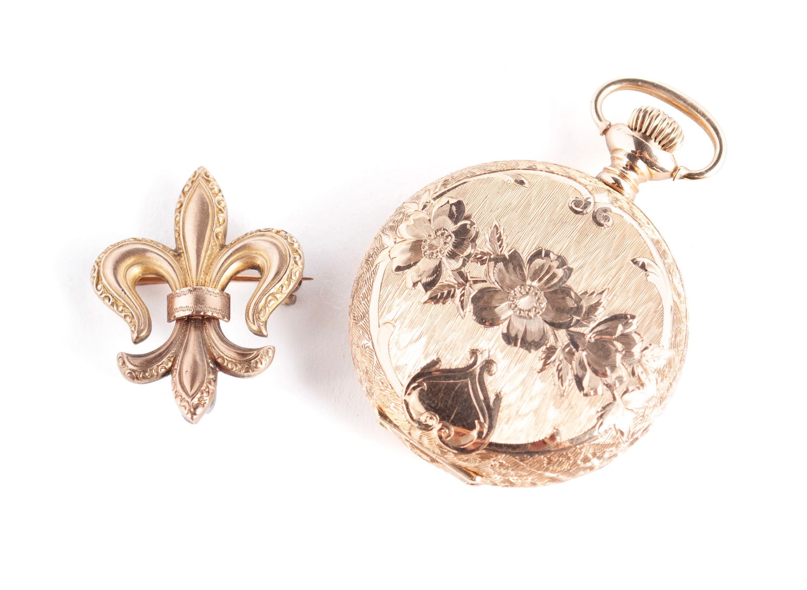GOLD WALTHAM WOMEN'S POCKETWATCH: GOLD WALTHAM WOMEN'S POCKETWATCH American Waltham Watch Co. circa 1903, 15 jewel movement contained in a relief-carved Roy 14k gold hunter case, serial #352174.
