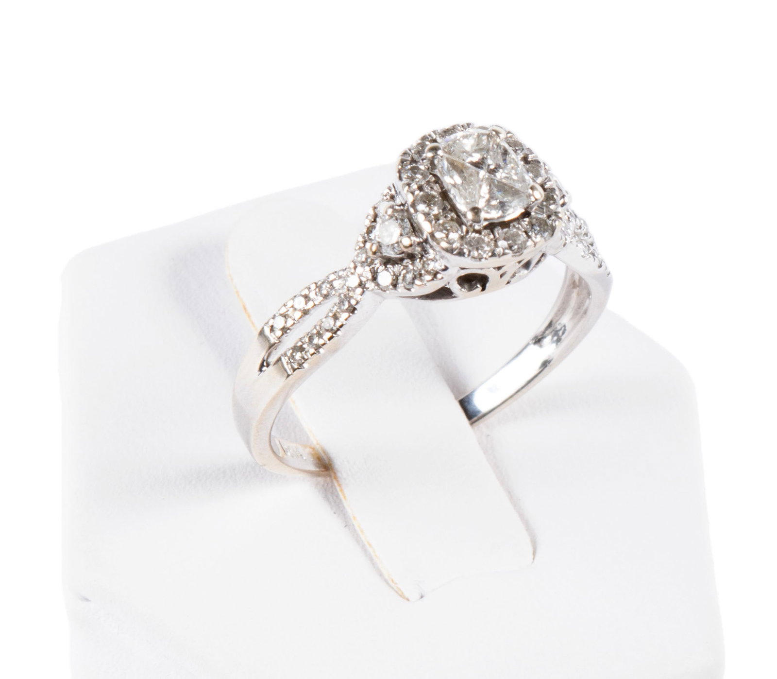 WHITE GOLD HALO DIAMOND RING (1 of 8)