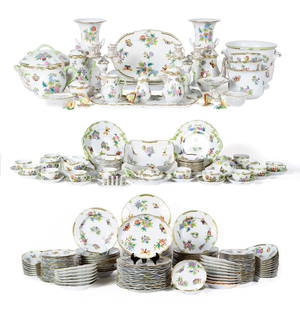 HEREND  QUEEN VICTORIA GREEN  DINNER SERVICE: HEREND QUEEN VICTORIA GREEN DINNER SERVICEHungary, 20th century, Herend Porcelain Manufactory extensive two-hundred and eighteen piece dinner service in the Queen Victoria Green pattern consisting of