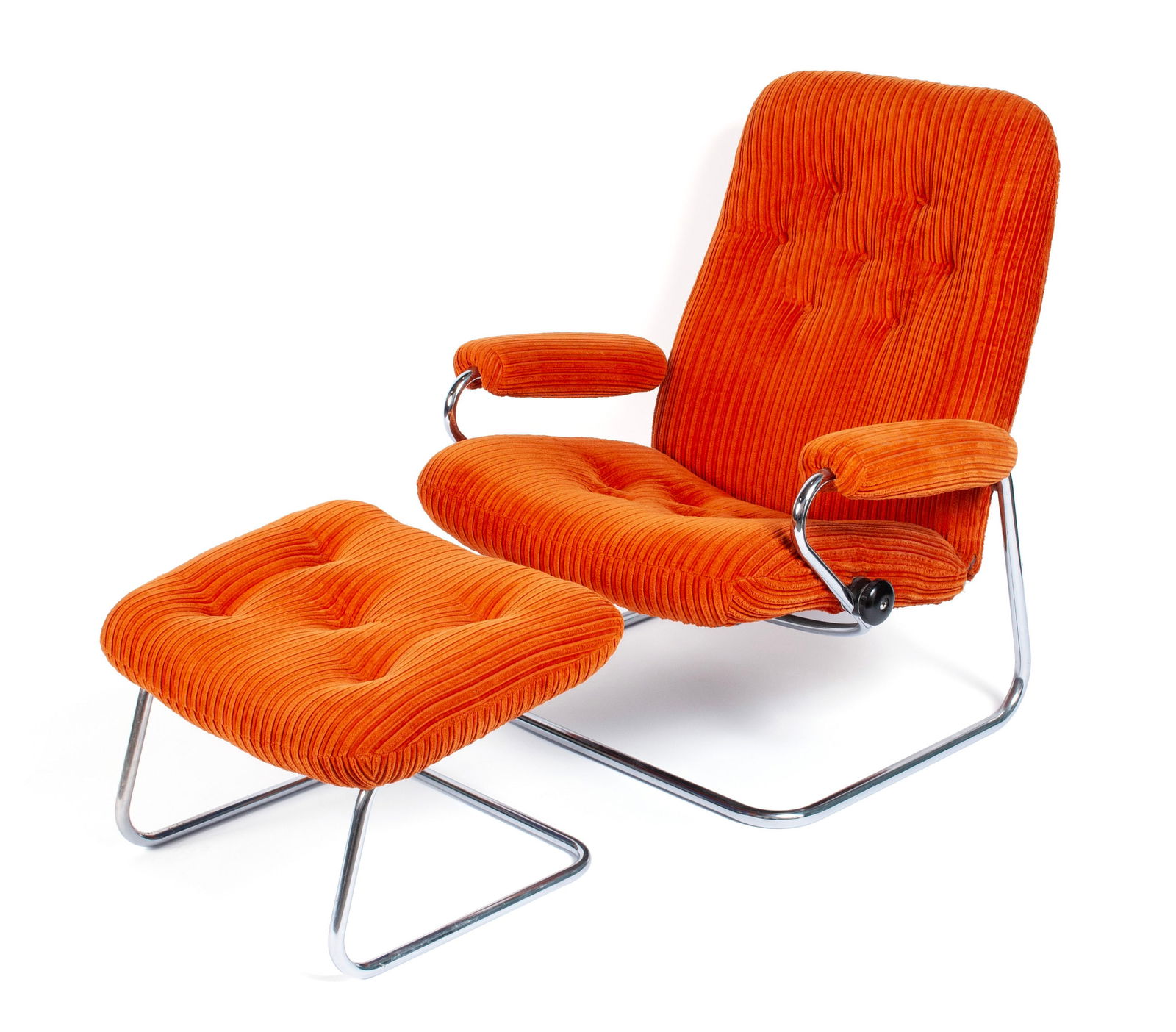 EKORNES STYLE MCM CHROME EASY RECLINING CHAIR AND OTTOMAN (1 of 8)