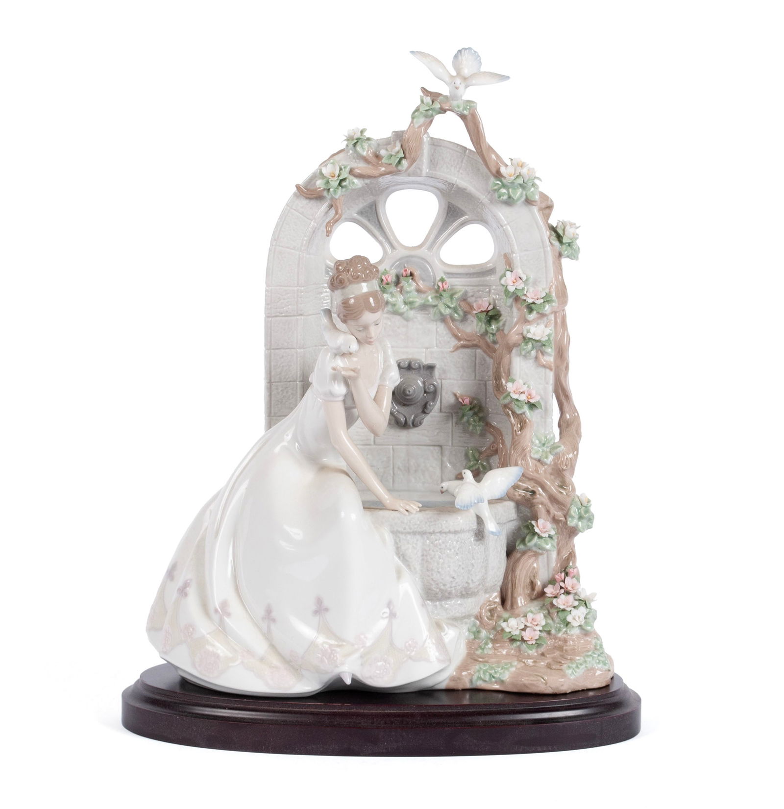 LLADRO PORCELAIN FIGURAL GROUP (1 of 9)