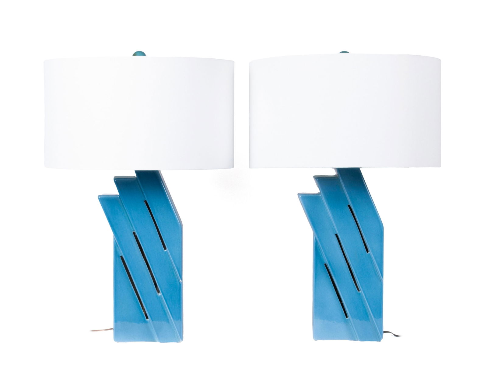 PAIR OF ART DECO STYLE LAMPS (1 of 9)