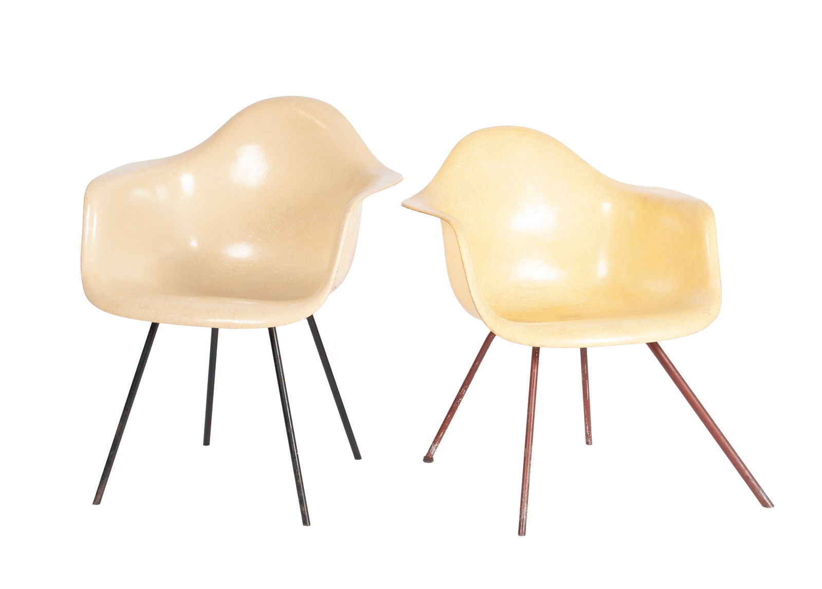 CHARLES EAMES FOR  HERMAN MILLER  TWO FIBERGLASS ARMCHAIRS (1 of 8)
