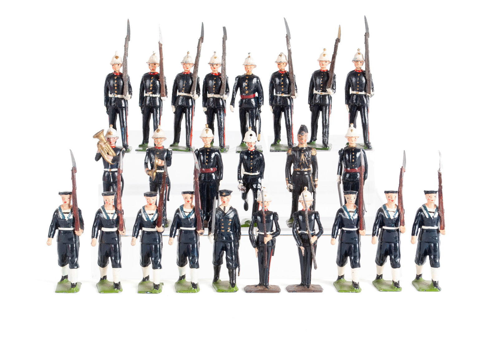 COLLECTION OF BRITAINS LEAD ROYAL MARINES AND NAVY SOLDIERS (1 of 6)