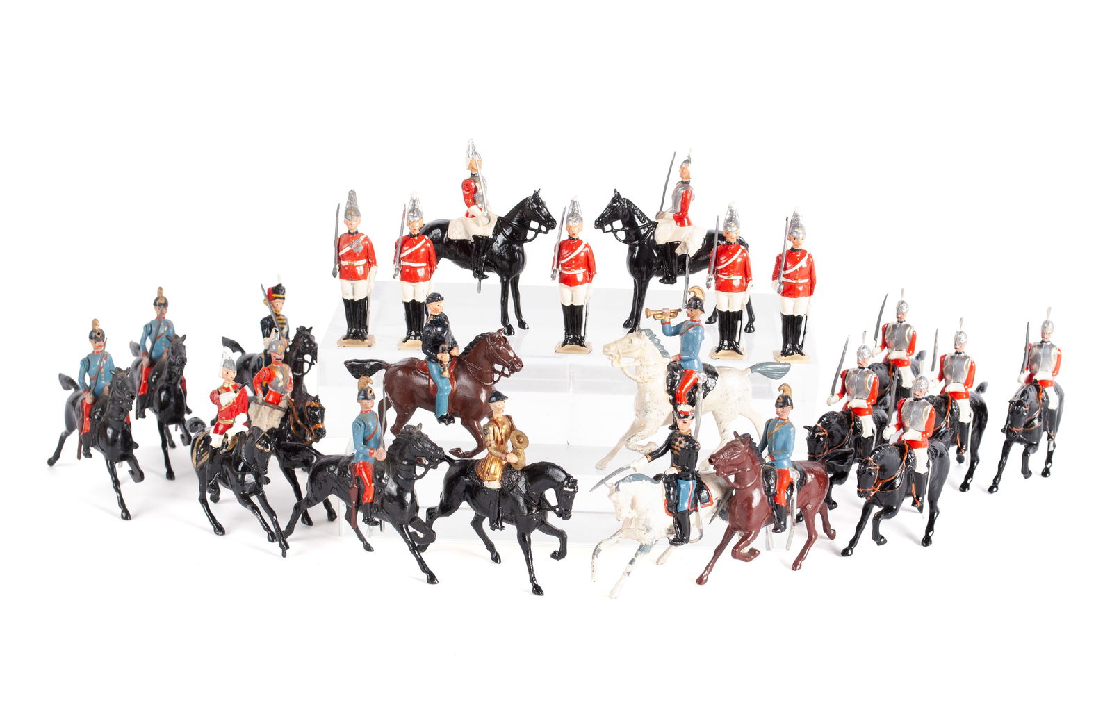COLLECTION OF BRITAINS LEAD TOY CAVALRY AND HORSE GUARD FIGURES (1 of 9)