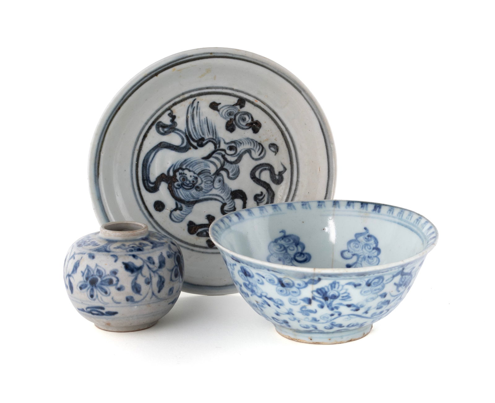 THREE CHINESE BLUE AND WHITE PORCELAIN (1 of 20)