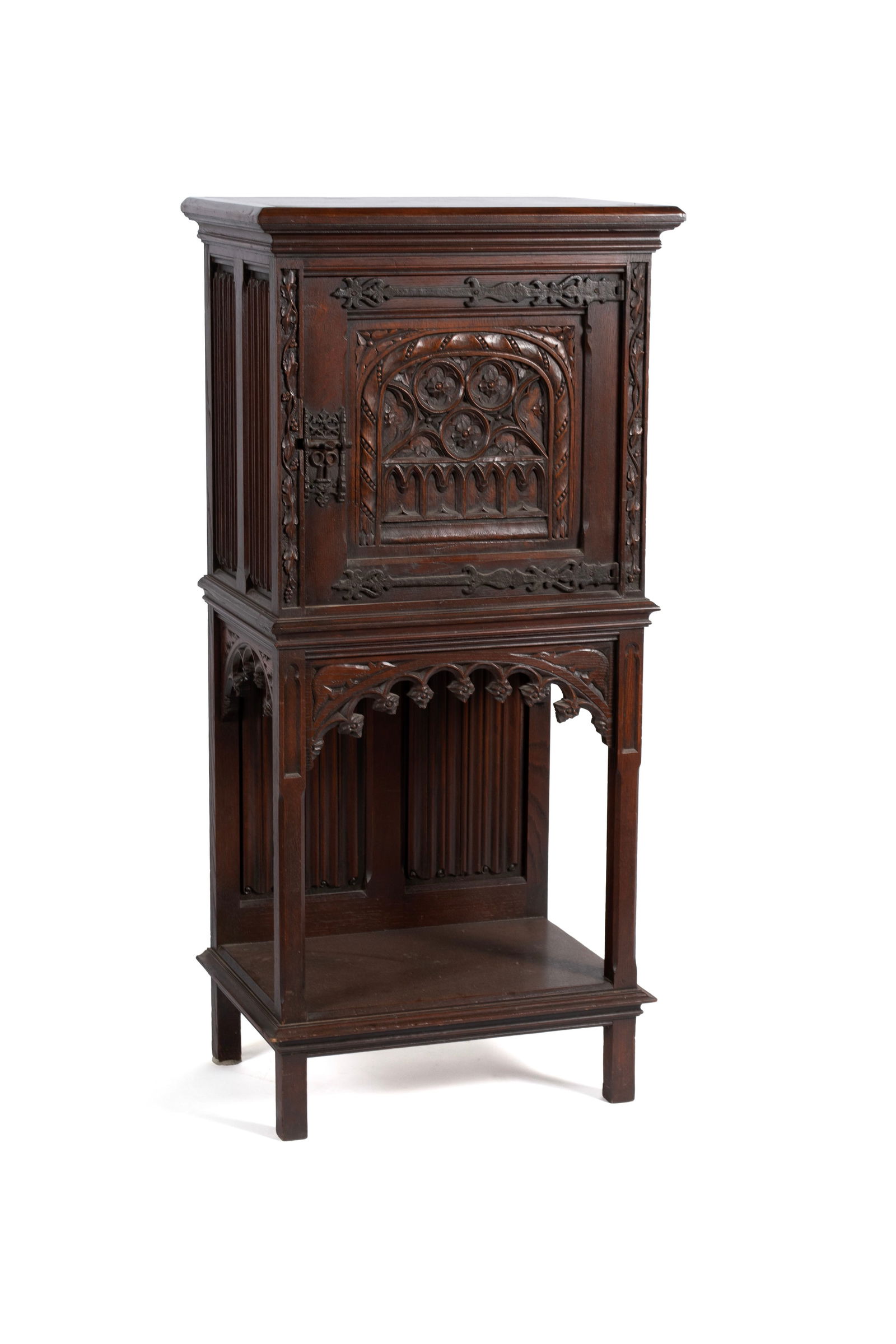 JACOBEAN STYLE DIMINUTIVE COURT CUPBOARD (1 of 12)