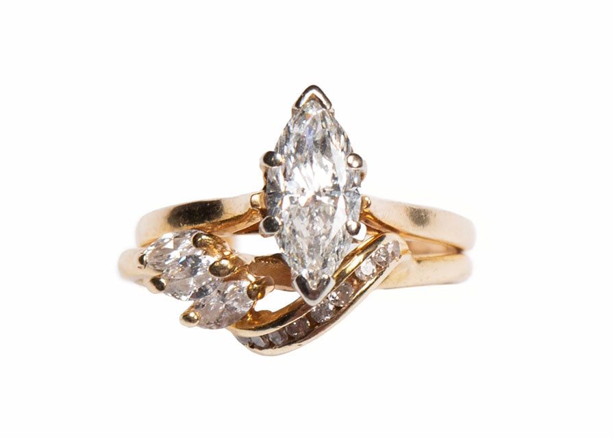 DIAMOND YELLOW GOLD BRIDAL SET (1 of 7)