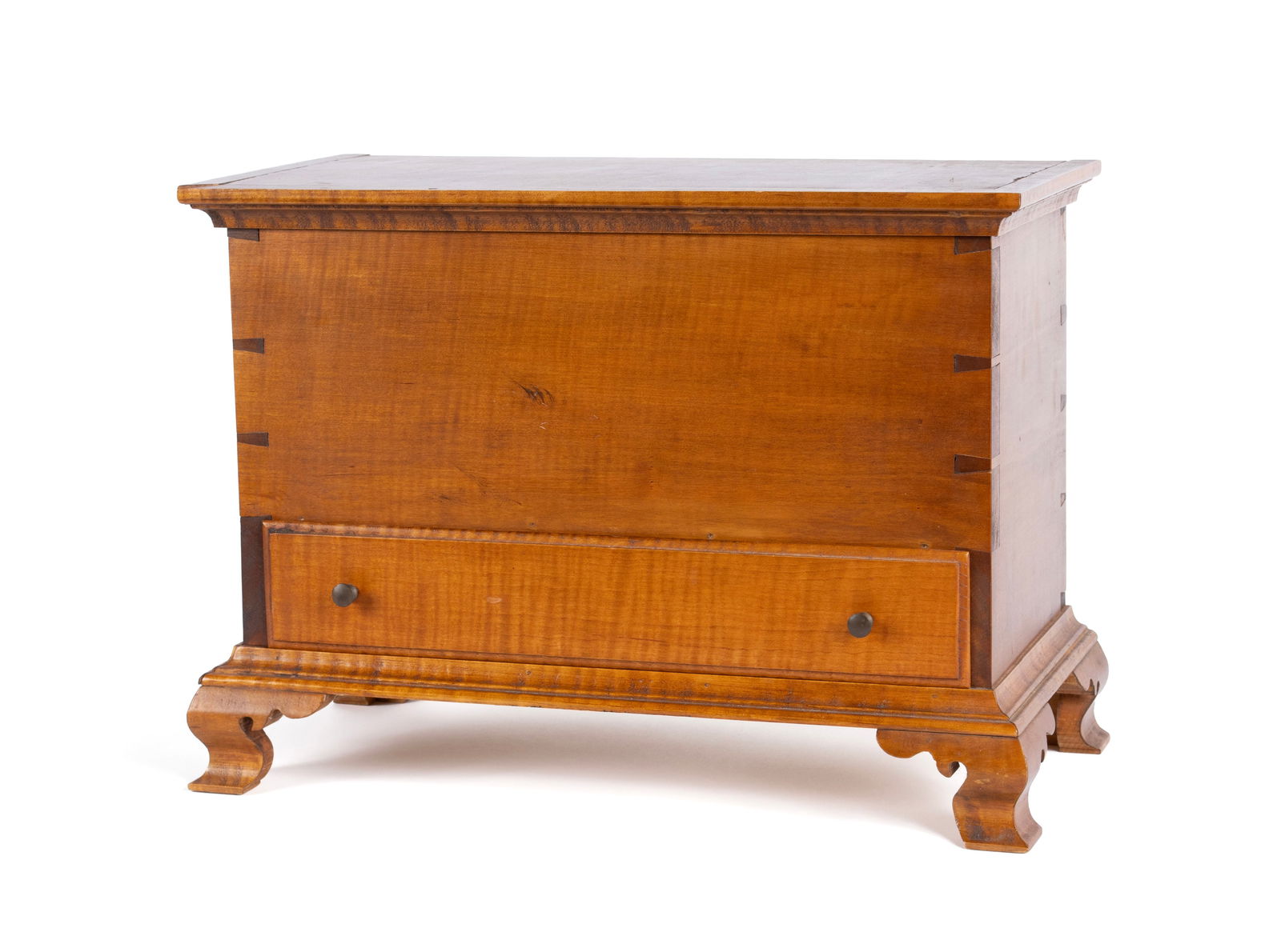 DIMINUTIVE CHIPPENDALE STYLE TABLETOP SUGAR CHEST / BOX (1 of 9)