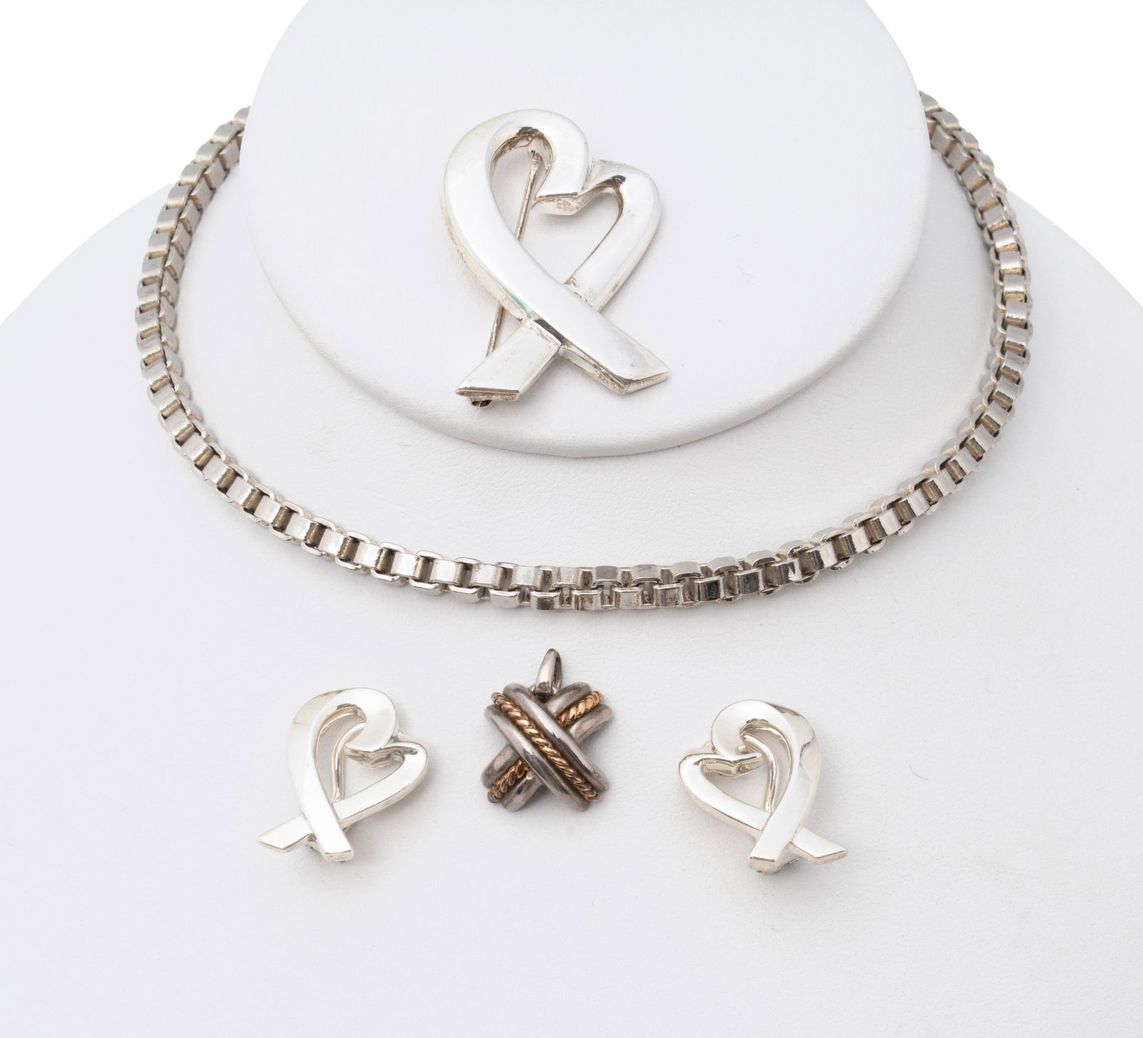 COLLECTION OF TIFFANY & CO. JEWELRY (1 of 12)