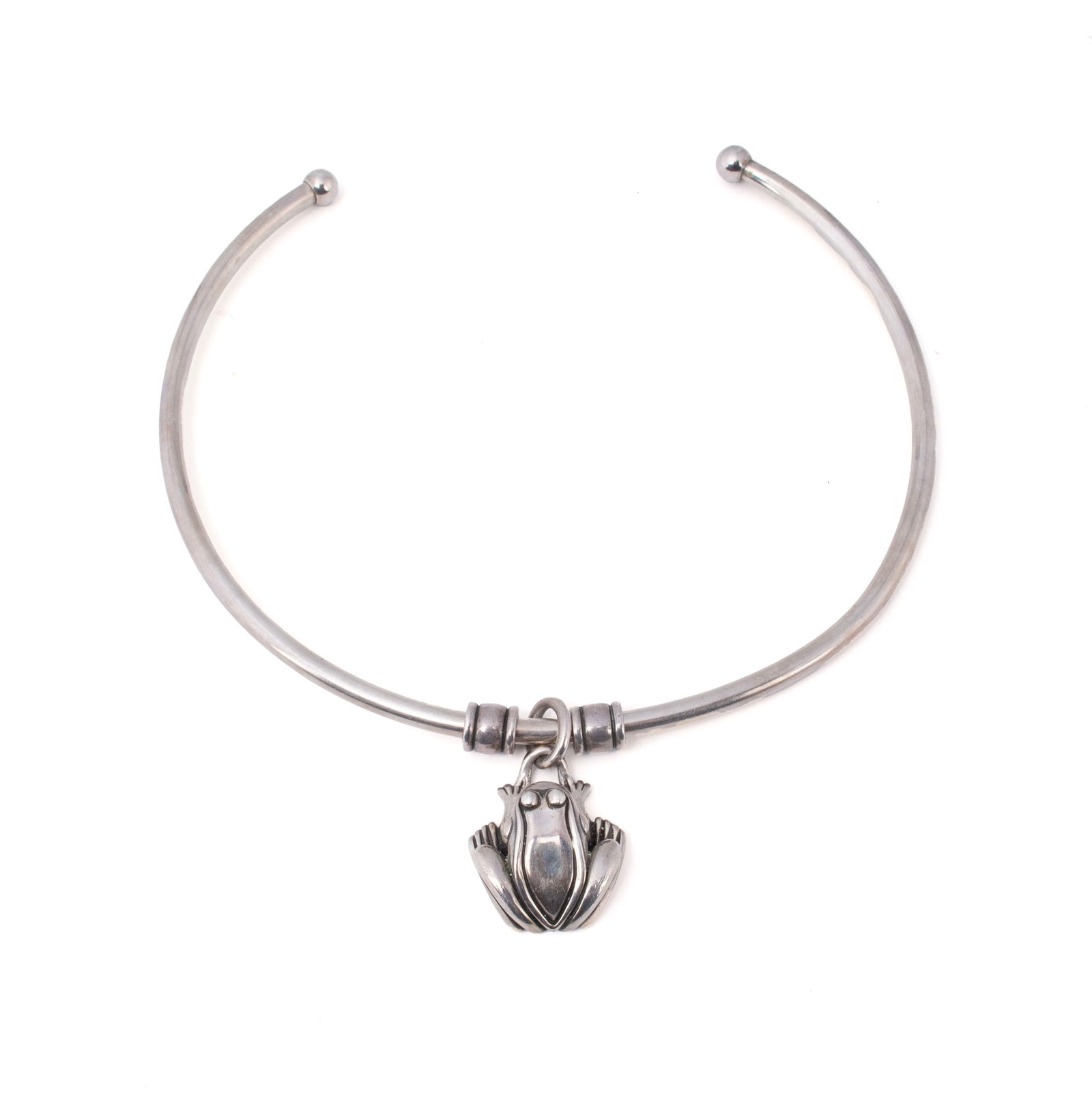 BARRY KIESELSTEIN-CORD STERLING SILVER FROG NECKLACE: BARRY KIESELSTEIN-CORD STERLING SILVER FROG NECKLACEA silver cuff necklace with frog pendant. Hallmarked and dated 1997.Width: 6 1/8 in. (15.6 cm.); 65 grams