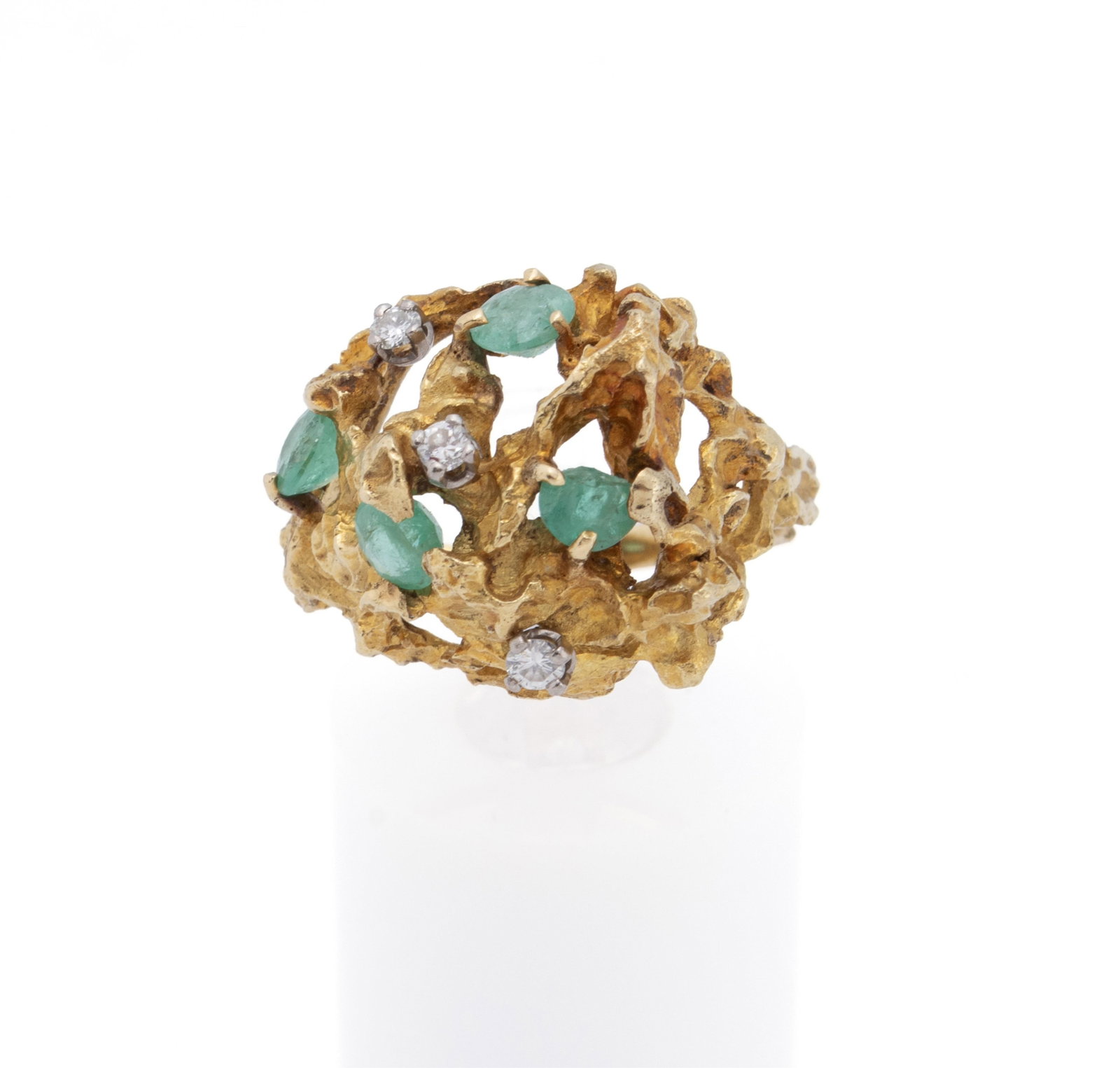 EMERALD AND DIAMOND GOLD RING (1 of 9)