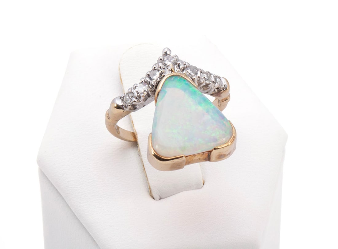 OPAL & DIAMOND GOLD RING - 2