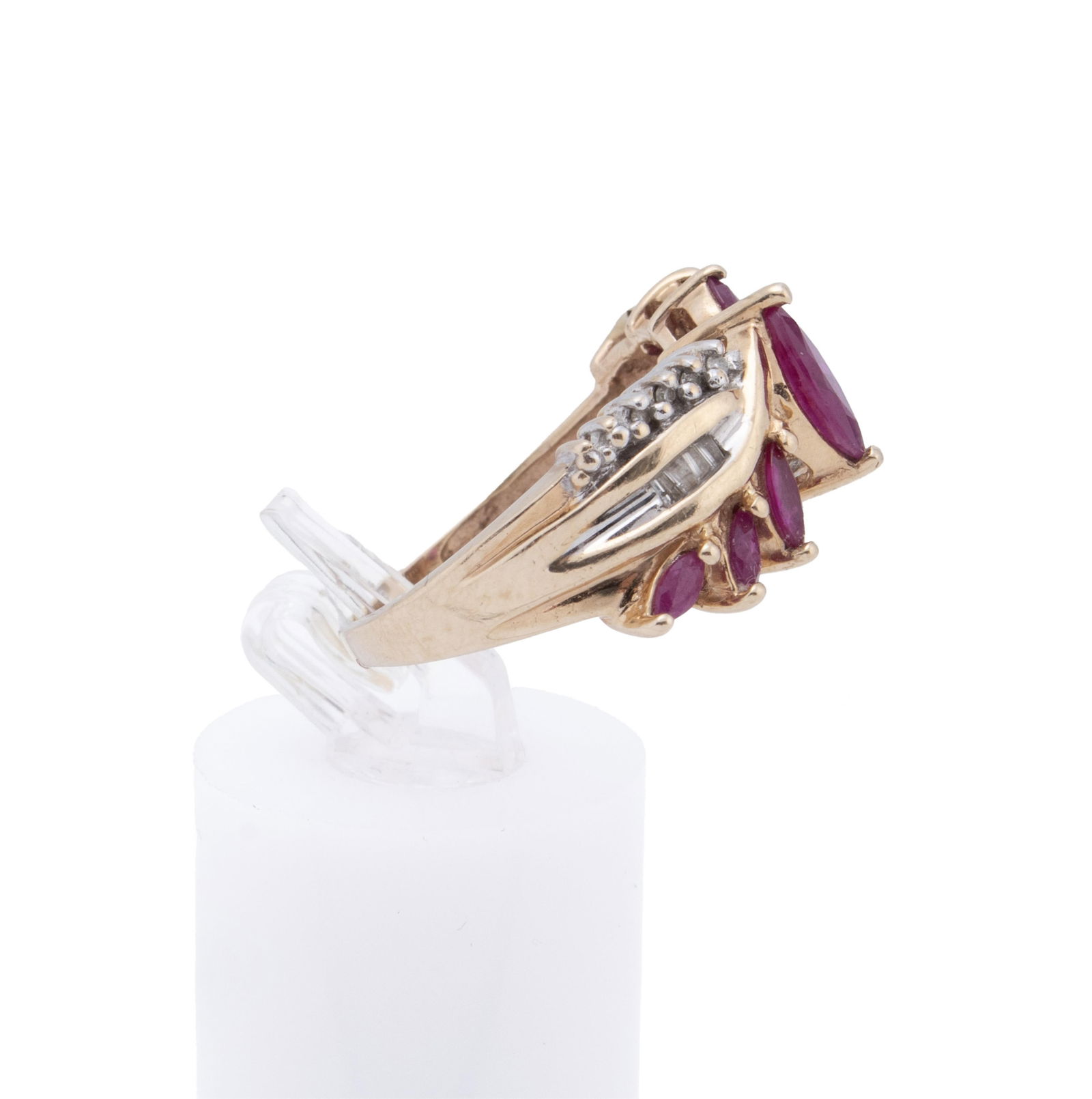 RUBY AND DIAMOND GOLD RING - 3