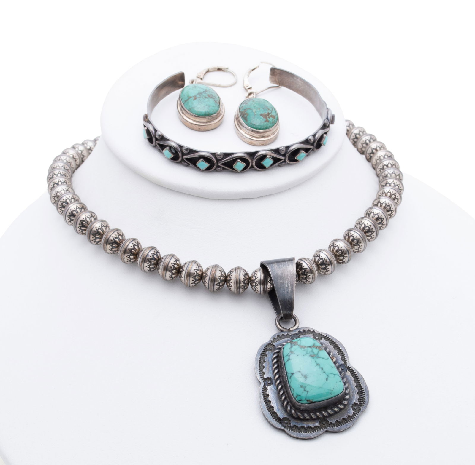 TURQUOISE STERLING JEWELRY SUITE (1 of 11)