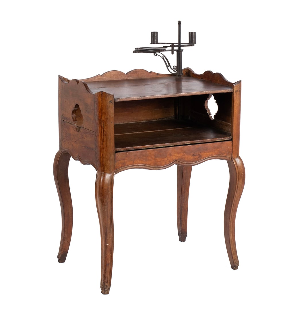 FRENCH PROVINCIAL CHEVET (1 of 10)