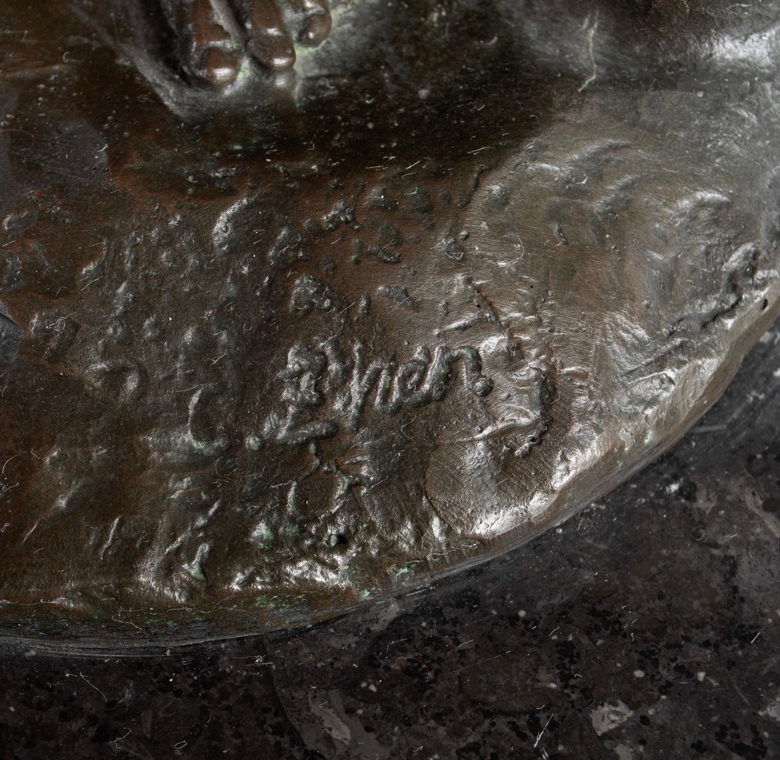 CLASSICAL BRONZE STATUE - 4