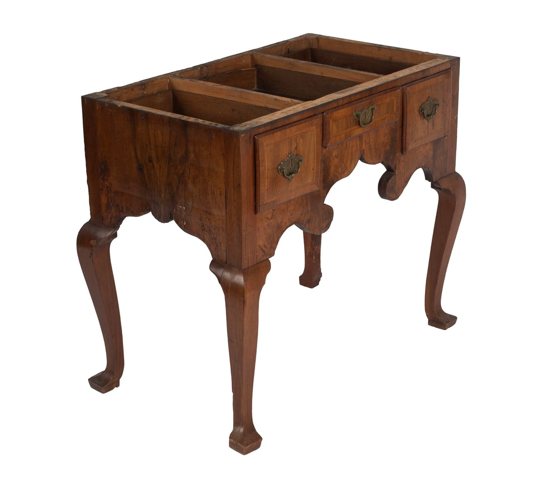 QUEEN ANNE LOWBOY - 15