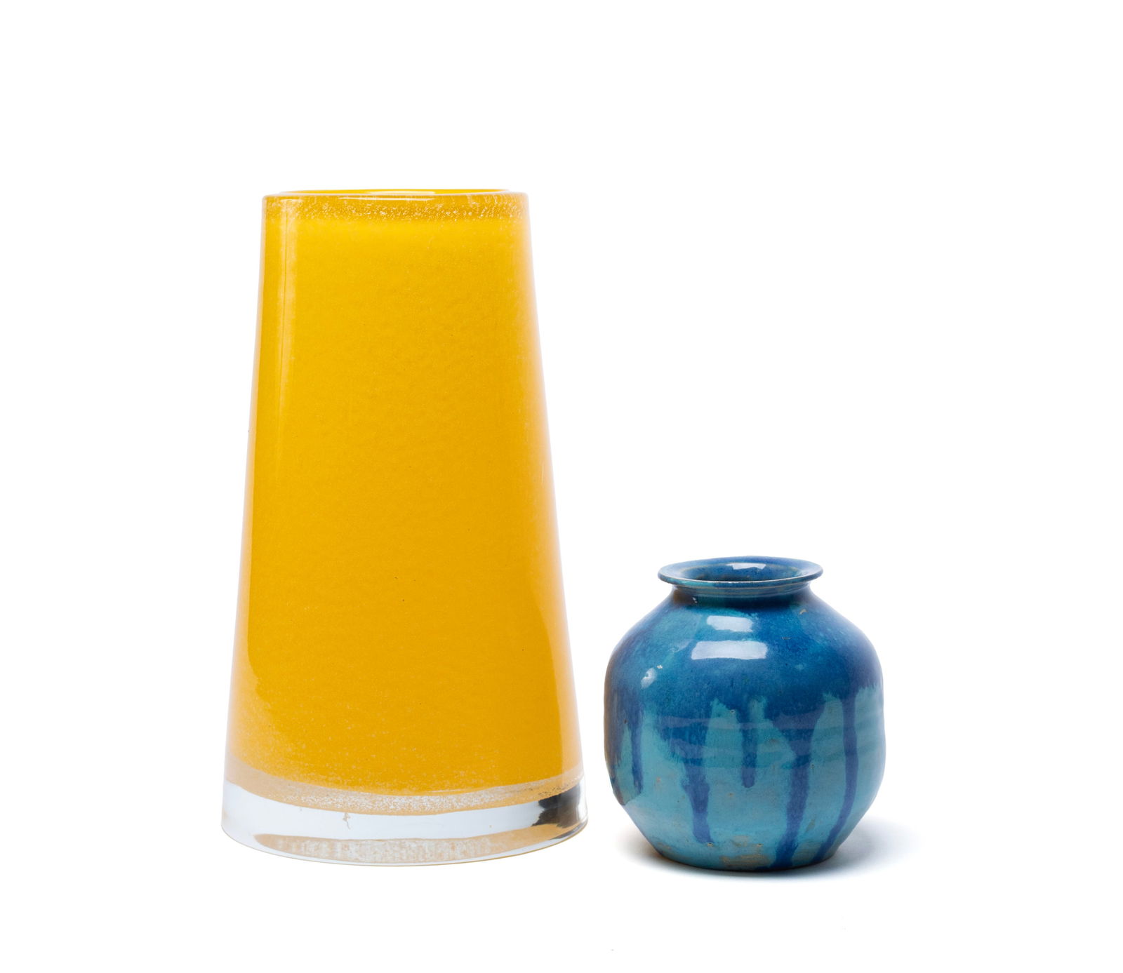 PAULA EVANS POTTERY VASE WITH CZECH POINT GLASS VASE: PAULA EVANS POTTERY VASE WITH CZECH POINT GLASS VASE Art pottery vase, two-toned blue with drip glaze, signed and dated 1967 on underside. Together with a Czech Point yellow art glass vase. Yellow: