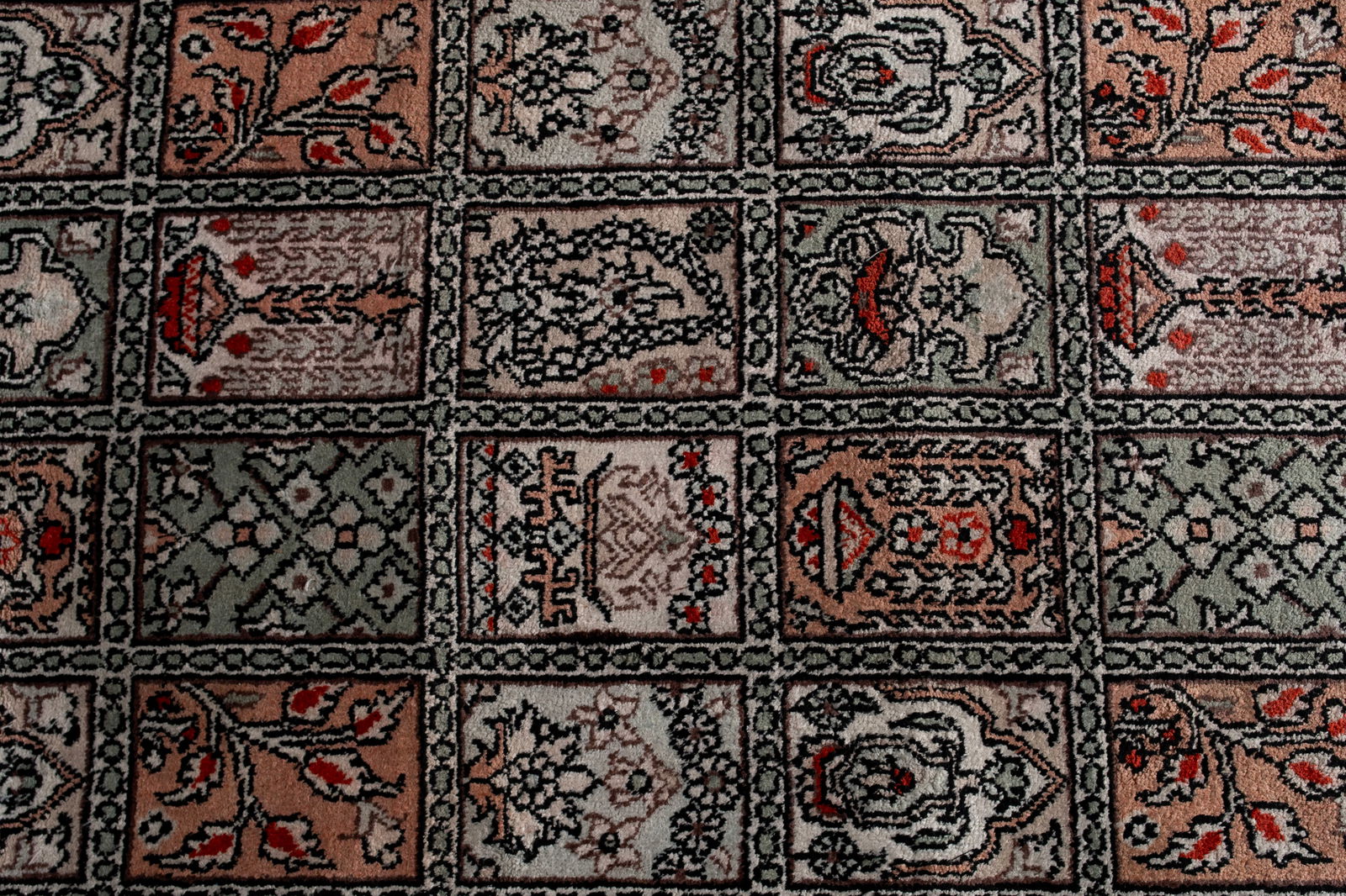 GARDEN PANEL DESIGN LONG RUG - 3