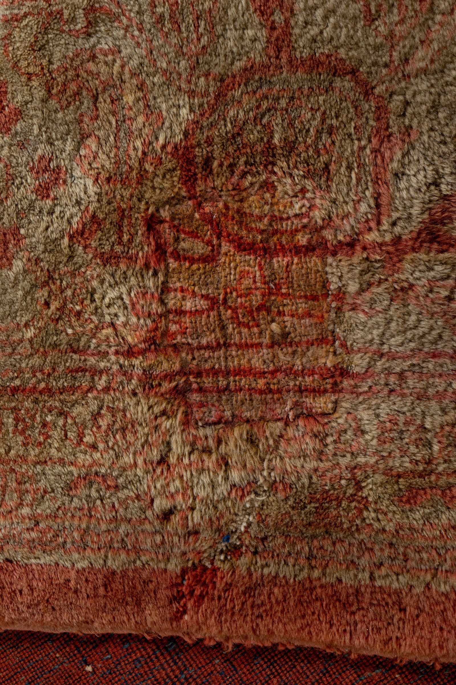 OUSHAK DESIGN LARGE ROOM RUG - 10