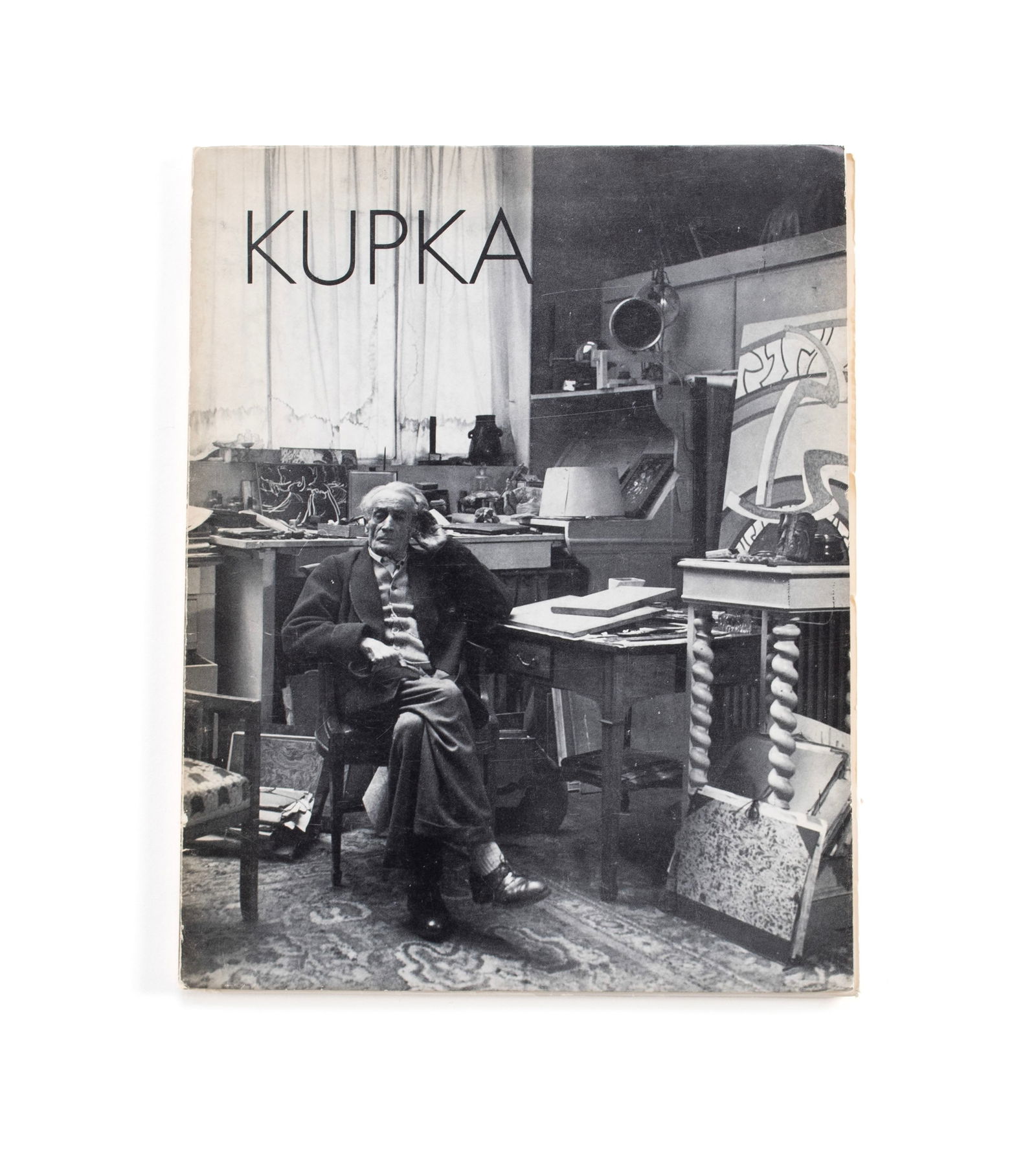 FRANK KUPKA 'QUATRE HISTOIRES DE BLANC ET NOIR' EXHIBITION CATALOG: FRANK KUPKA 'QUATRE HISTOIRES DE BLANC ET NOIR' EXHIBITION CATALOGMus?e d'art Moderne de la Ville de Paris, 1976. Including thirty-seven (37) full-page engravings and twenty-six (26) prints reproduced