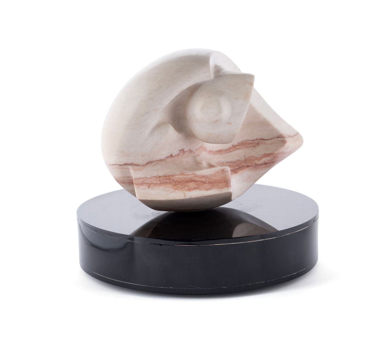 (NEWELL) HILLIS ARNOLD (AMERICAN, 1906-1988): (Newell) Hillis Arnold American, 1906-1988 Onyx Signed to bottom of the base. Abstracted bird form, on a wooden base. 10 1/2 x 11 1/2 x 11 1/2 in. (26.7 x 29.2 x 29.2 cm.)