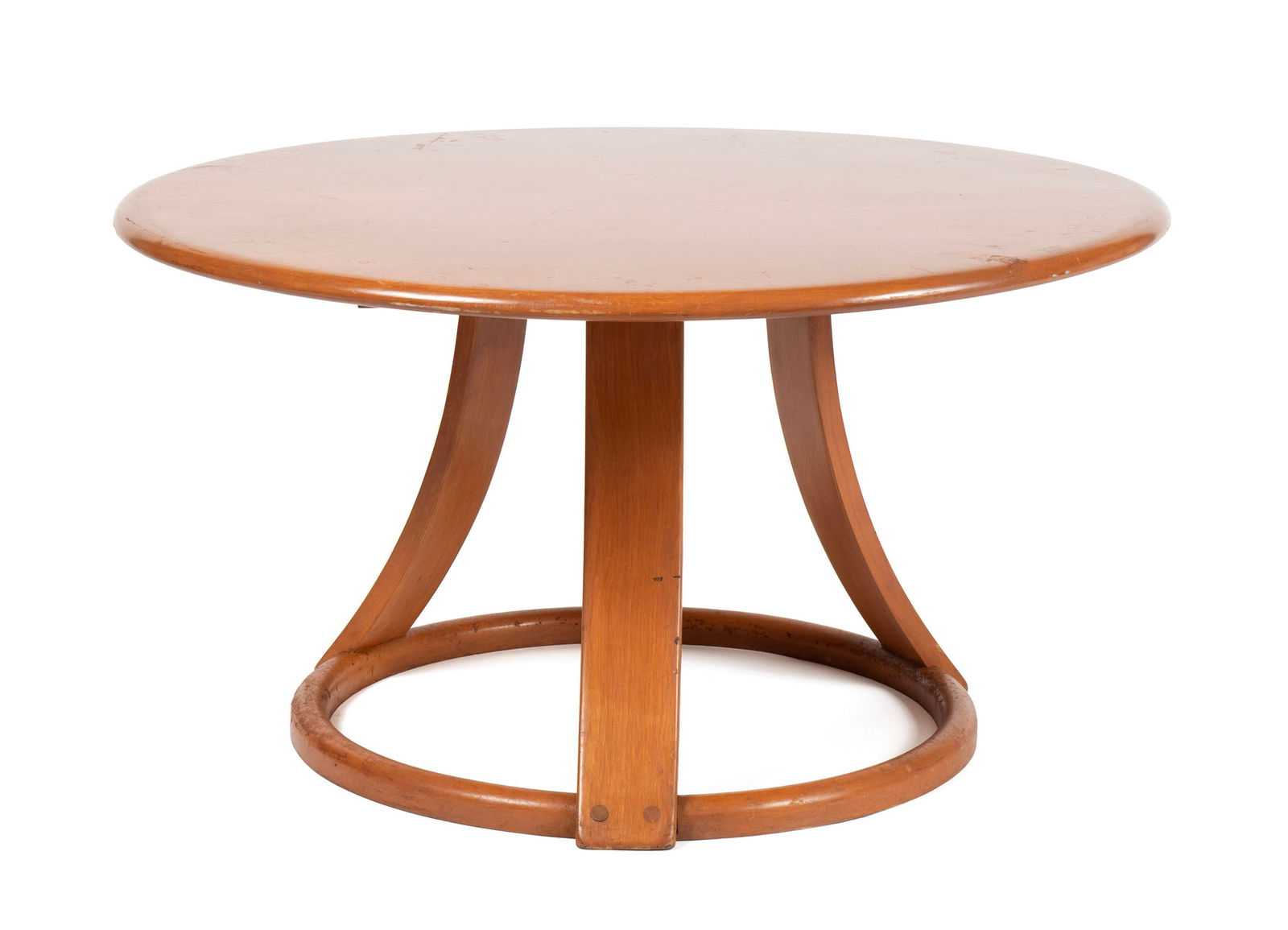 COCKTAIL TABLE BY HEYWOOD WAKEFIELD: COCKTAIL TABLE BY HEYWOOD WAKEFIELD American, 20th century. Revolving cocktail/coffee table with round top and three curved legs on ring base, model number stamped to underside. 17 1/2 x 32 in. (44.5
