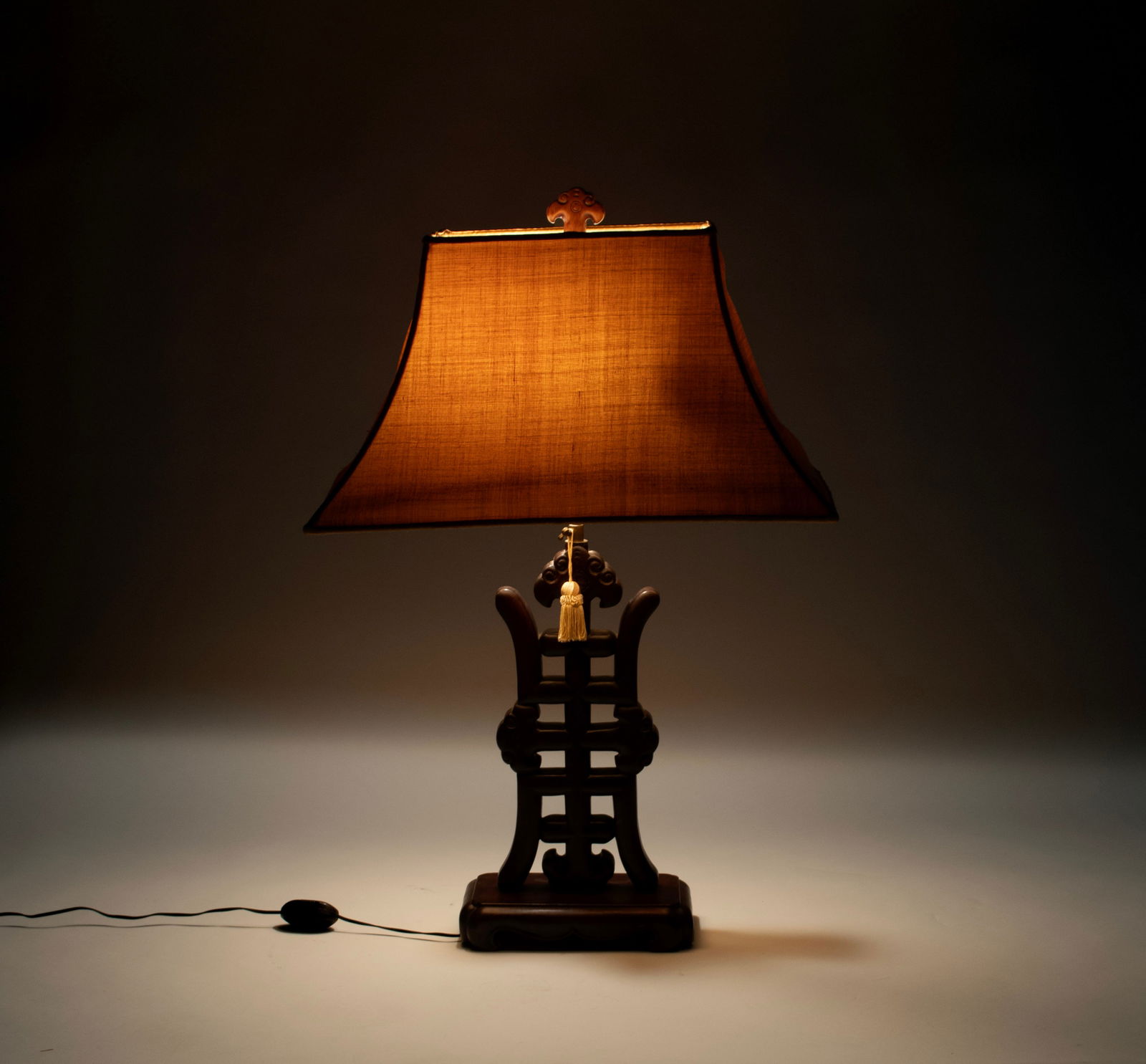CHINESE PADOUK TABLE LAMP - 3