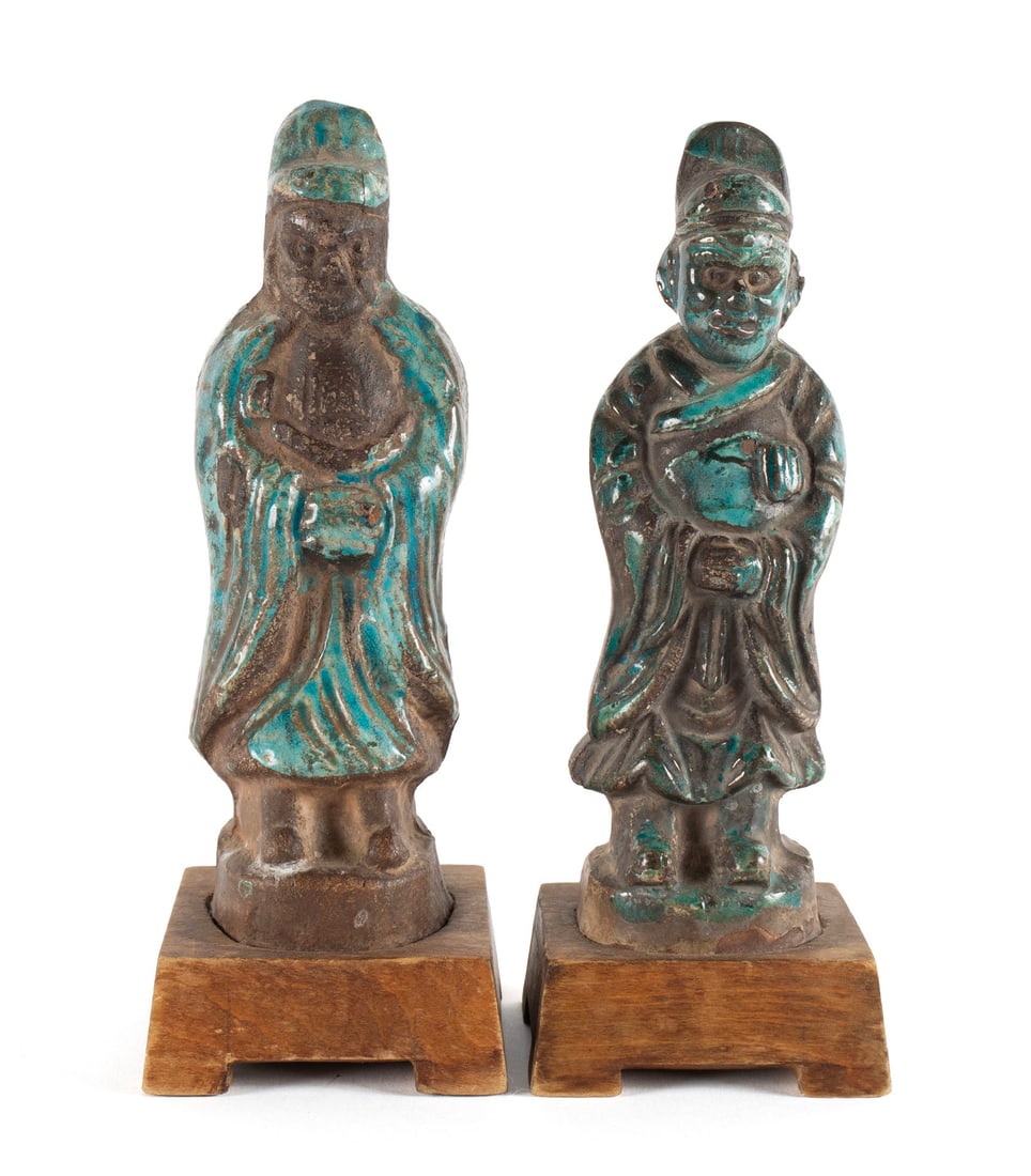 PAIR OF CHINESE MINGQI FIGURES: PAIR OF CHINESE MINGQI FIGURESMing style turquoise glazed stoneware tomb attendants.6 in. (15.2 cm.)