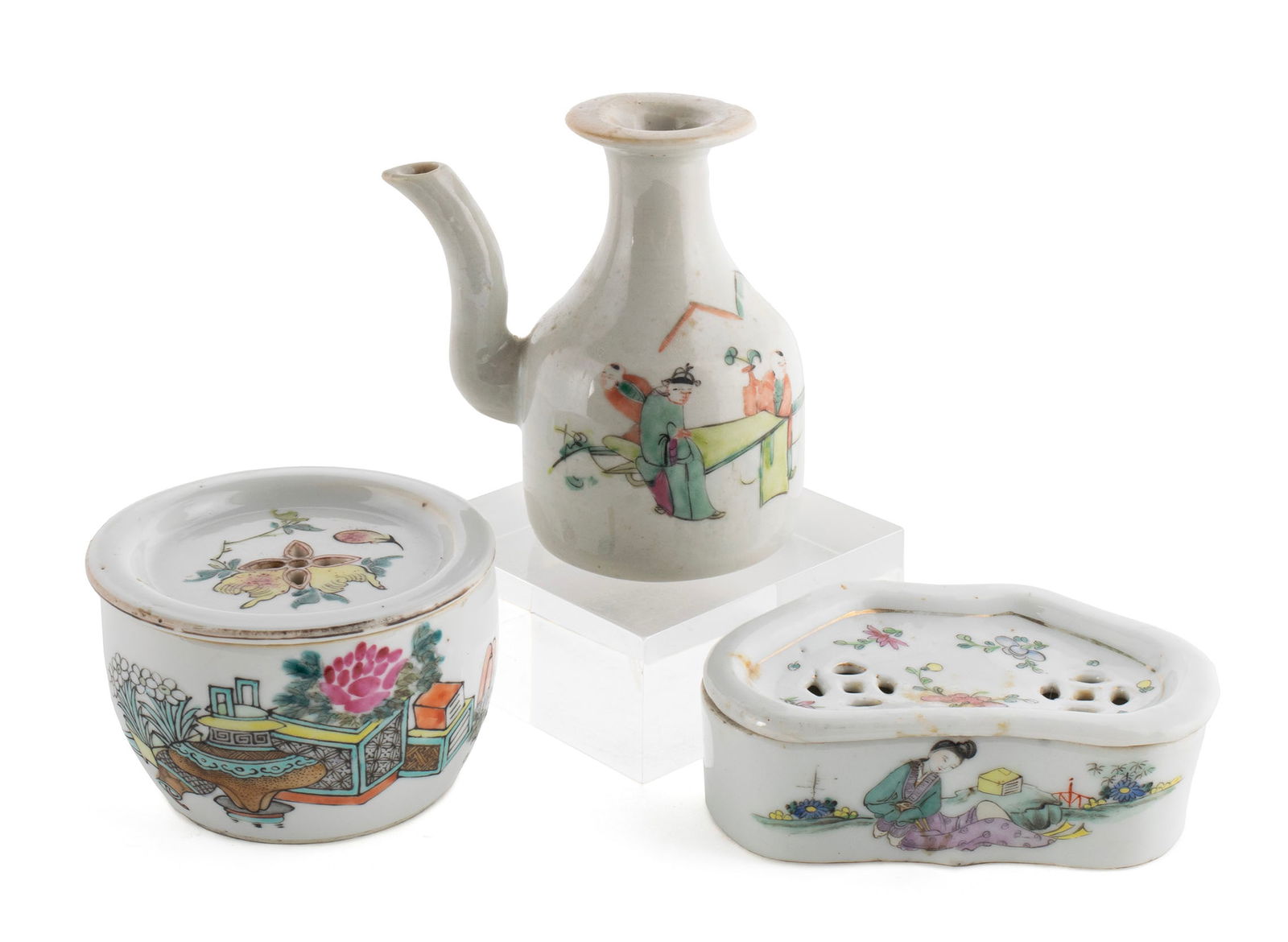 THREE PIECES OF CHINESE FAMILLE ROSE PORCELAIN: THREE PIECES OF CHINESE FAMILLE ROSE PORCELAIN20th century. Including a lidded cricket box, covered jar and water dropper.water dropper 4 1/4 in. (10.8 cm.), cricket box 1 1/2 x 3 x 4 1/2 in. (3.8 x 7