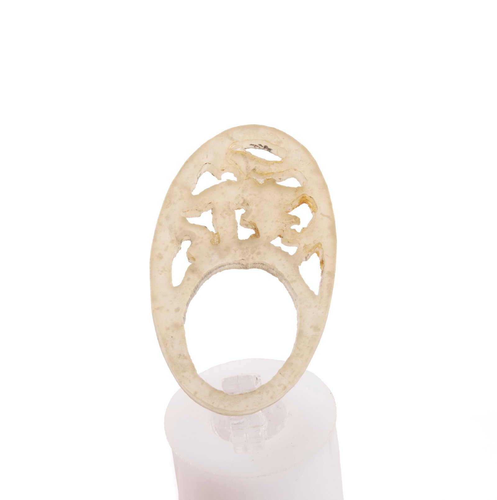 SEVEN PIECES OF JADE JEWELRY - 10