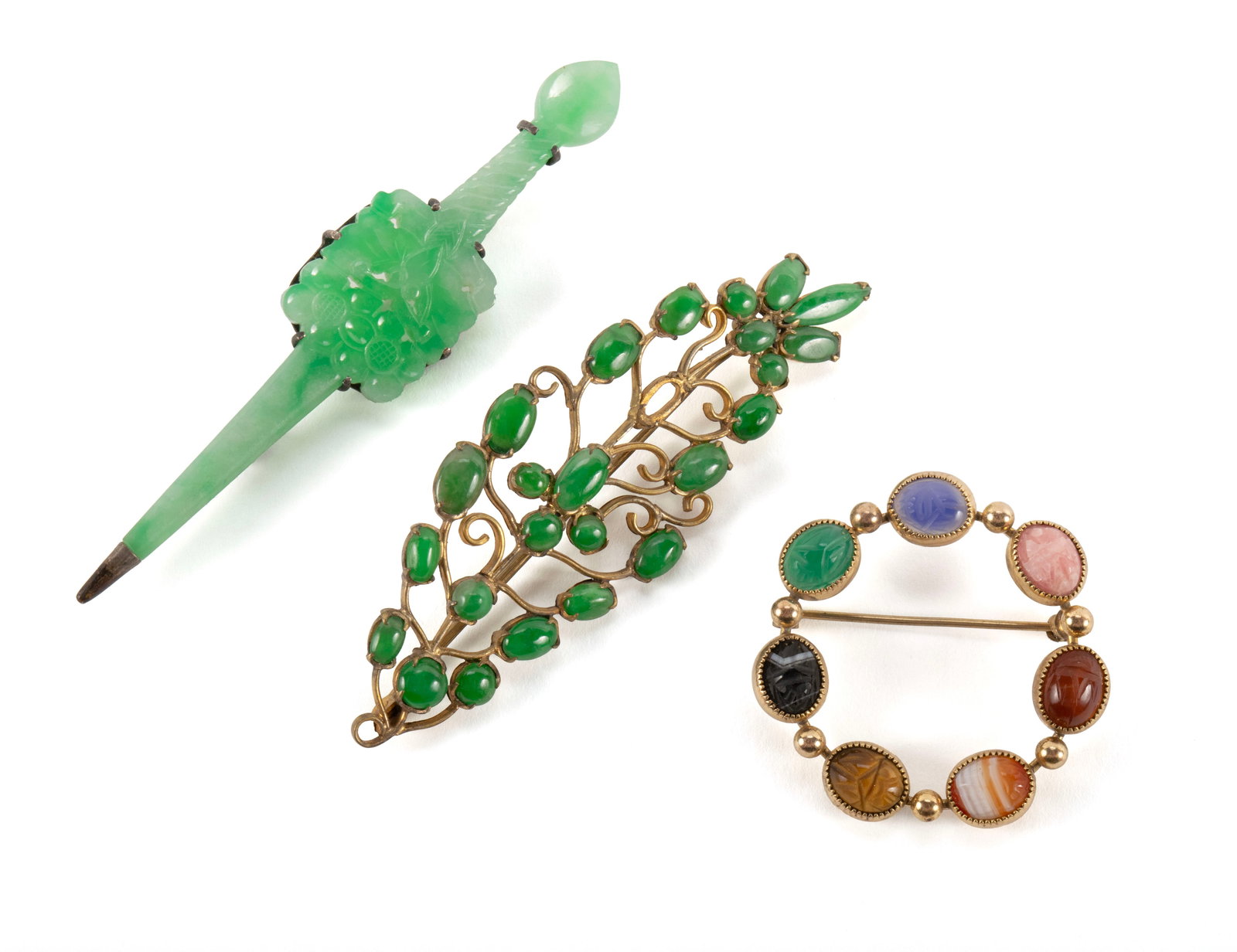 SEVEN PIECES OF JADE JEWELRY - 2