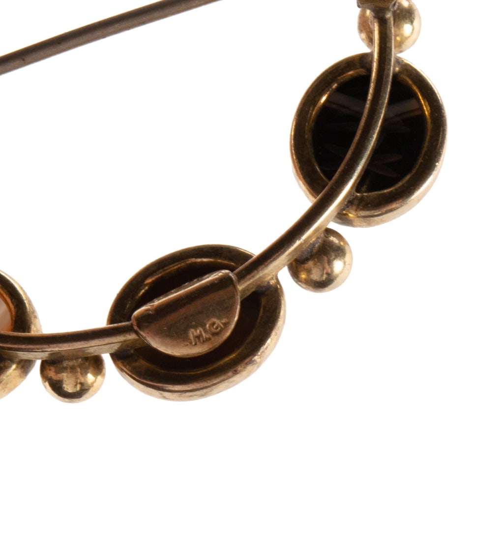 SEVEN PIECES OF JADE JEWELRY - 4